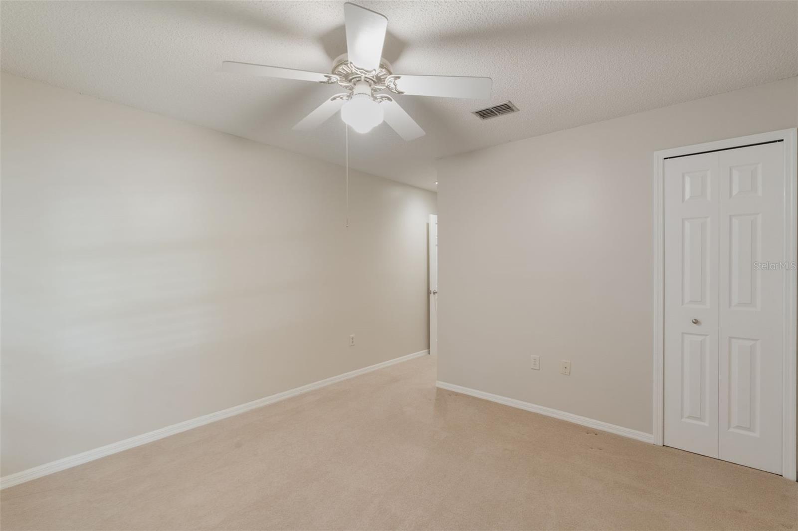 Image 38 of 49 For 957 Yellow Rose Drive