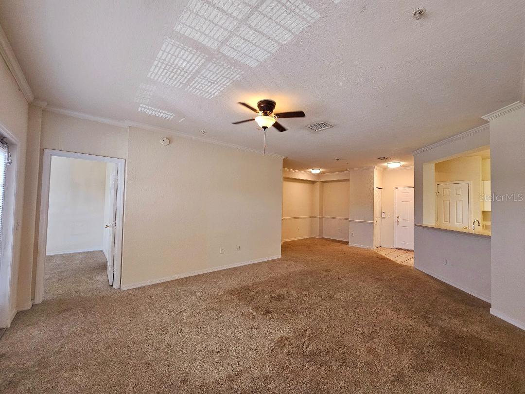 Image 11 of 29 For 3577 Conroy Road 331