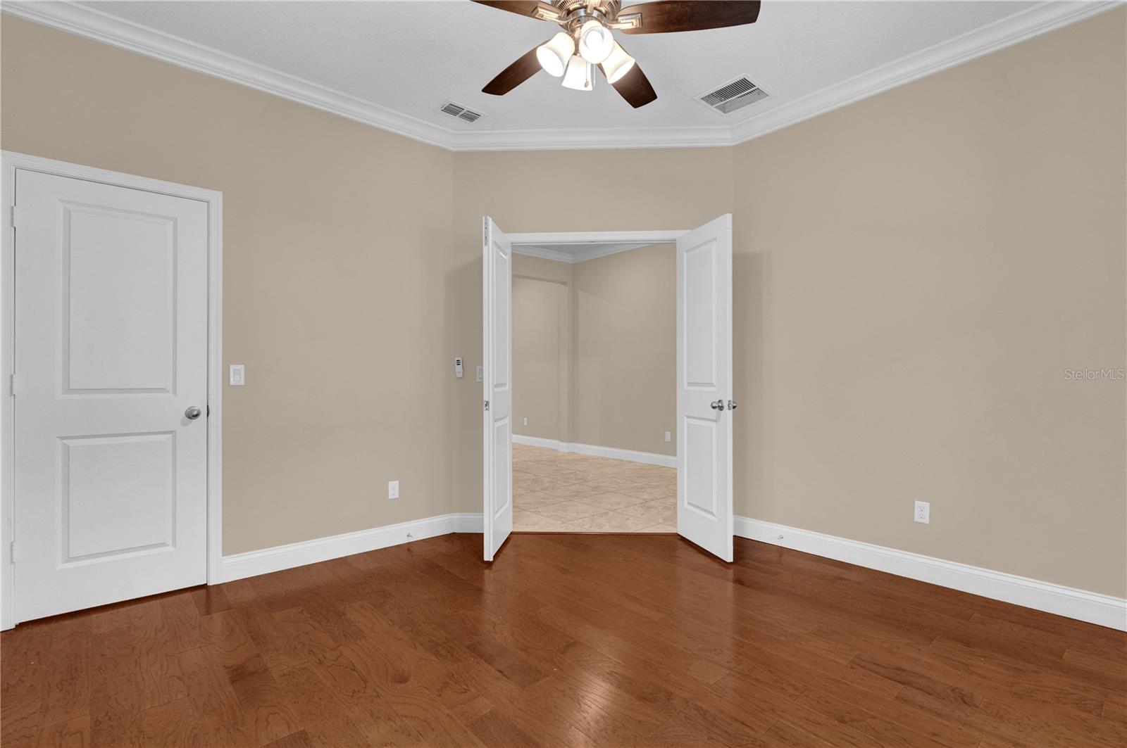 Image 16 of 65 For 8348 Vivaro Isle Way