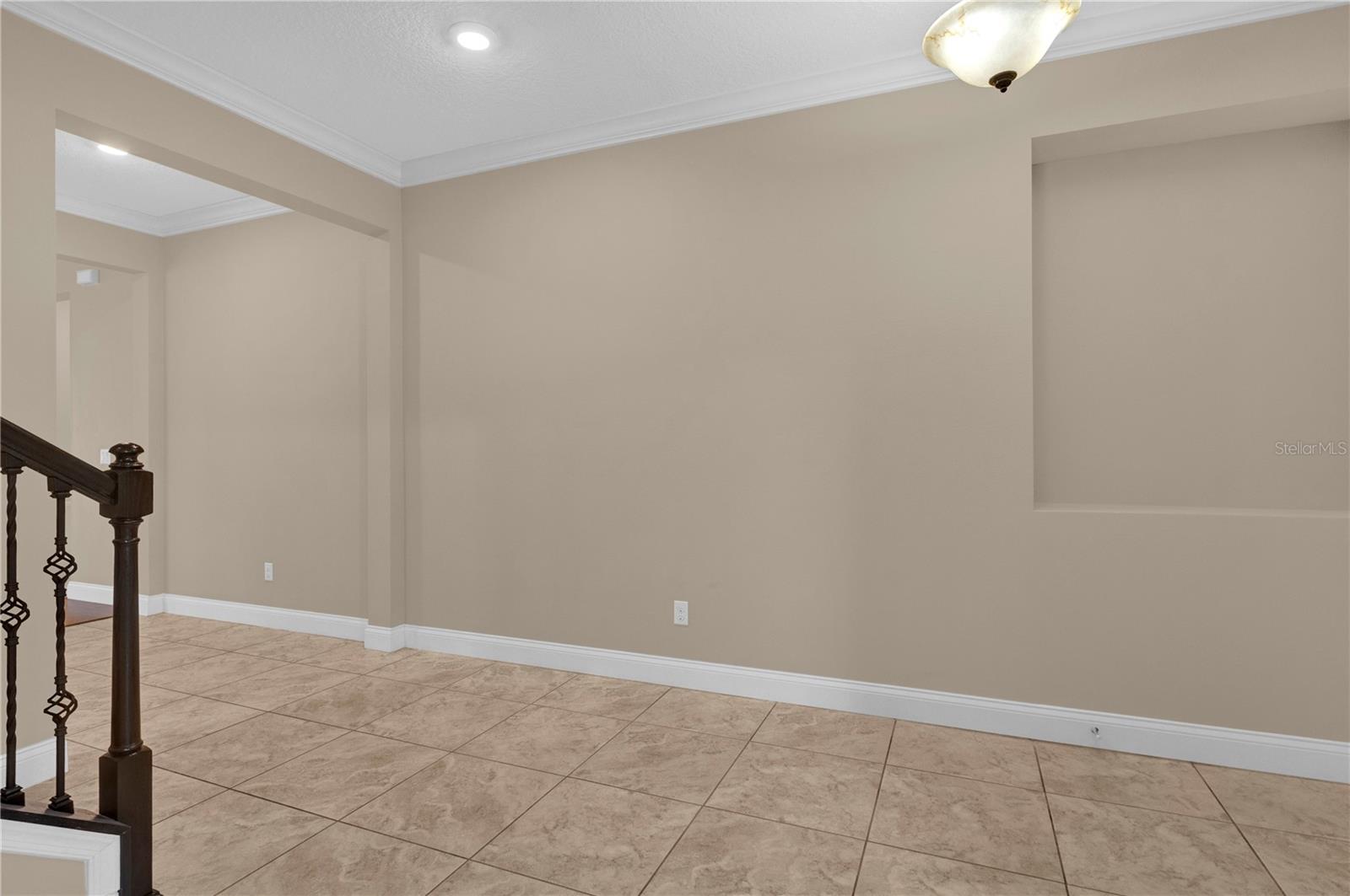 Image 17 of 65 For 8348 Vivaro Isle Way