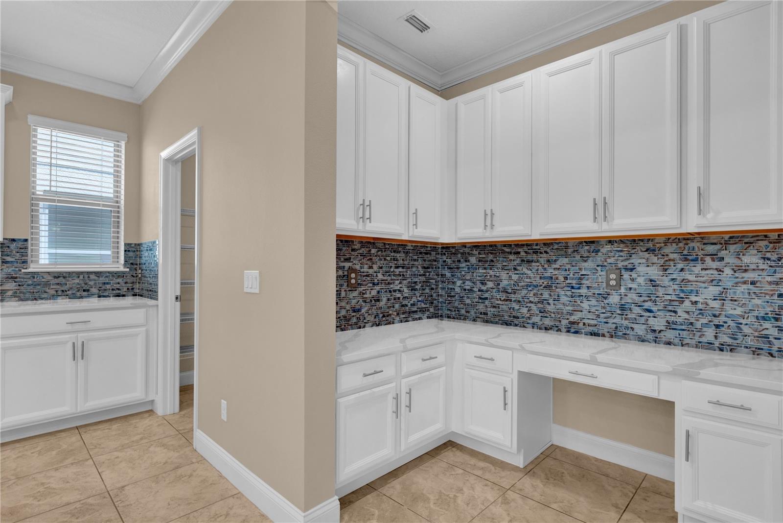 Image 20 of 65 For 8348 Vivaro Isle Way