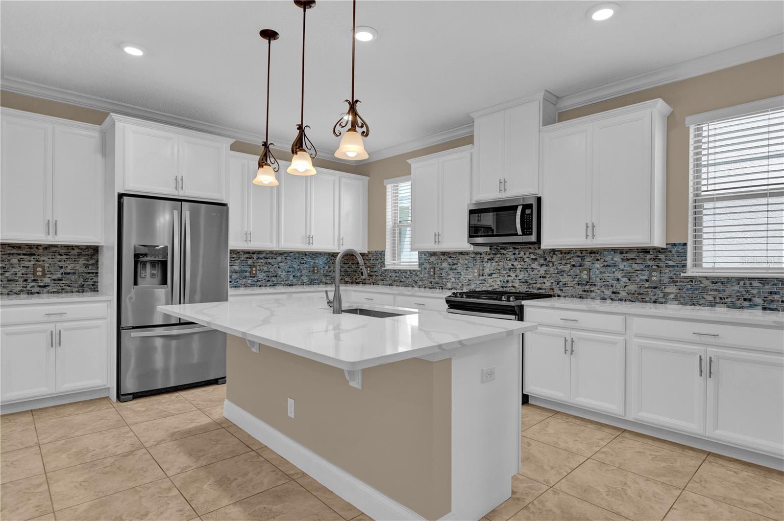 Image 21 of 65 For 8348 Vivaro Isle Way