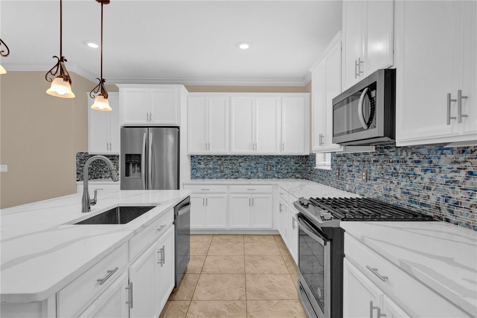 Image 22 of 65 For 8348 Vivaro Isle Way