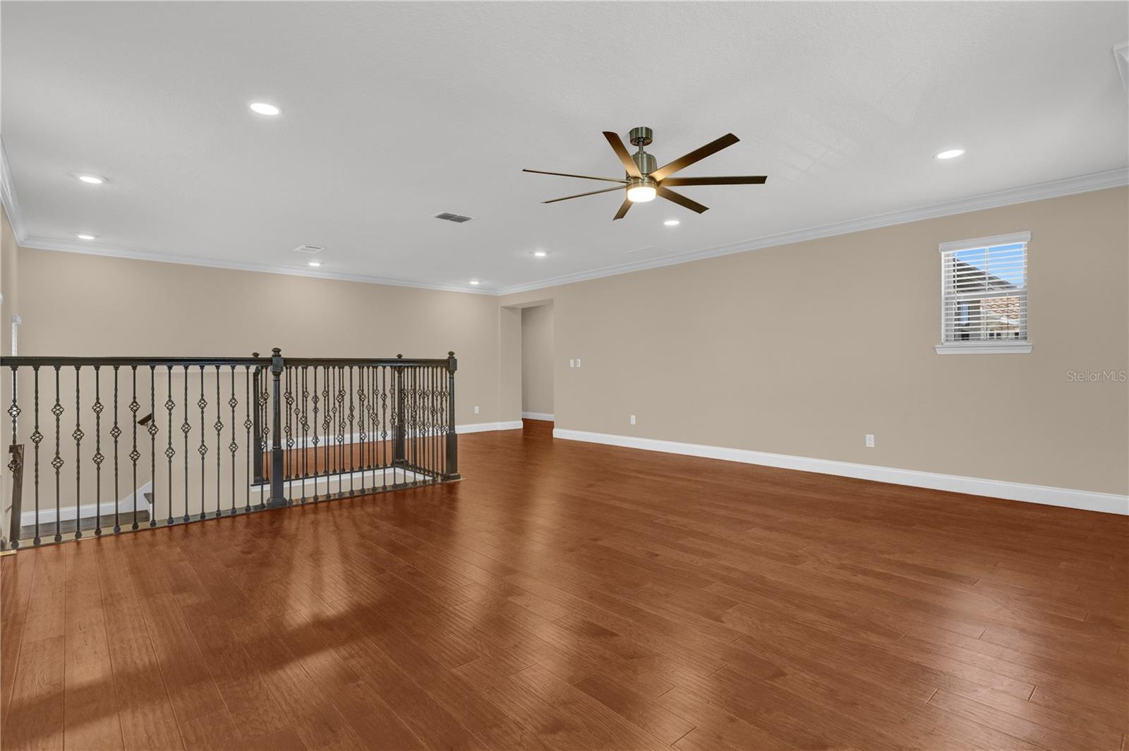 Image 29 of 65 For 8348 Vivaro Isle Way