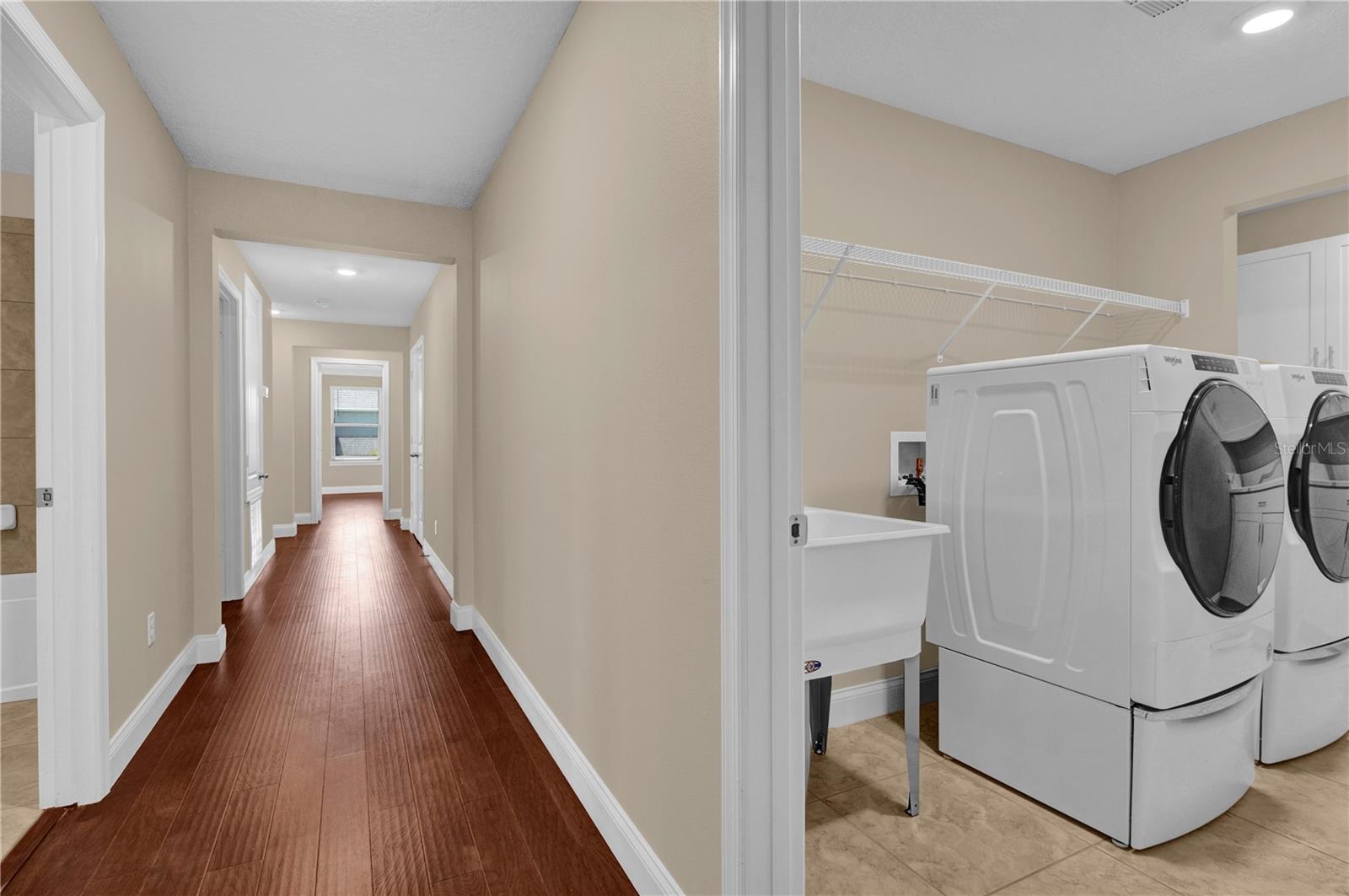 Image 33 of 65 For 8348 Vivaro Isle Way
