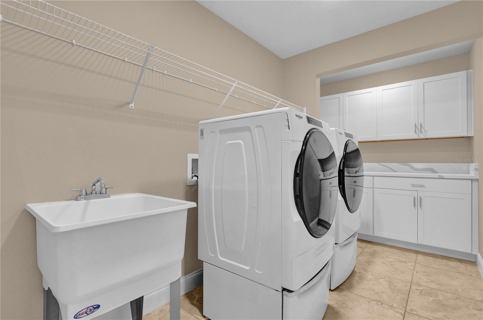 Image 34 of 65 For 8348 Vivaro Isle Way