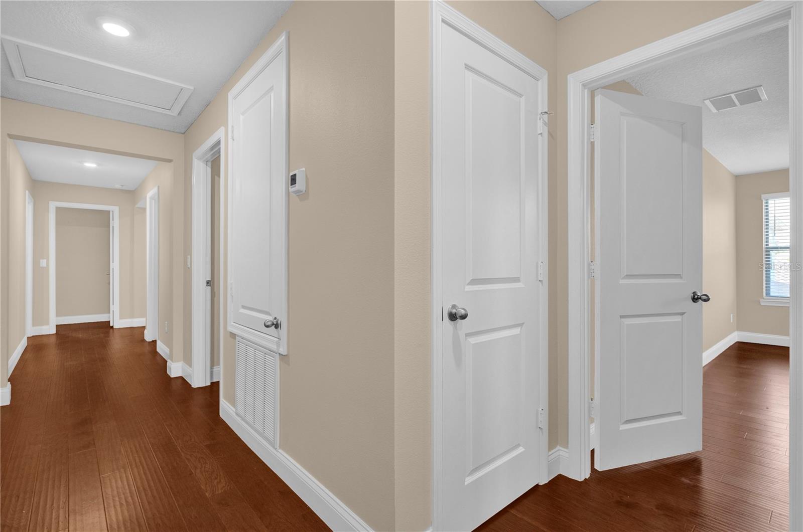 Image 44 of 65 For 8348 Vivaro Isle Way