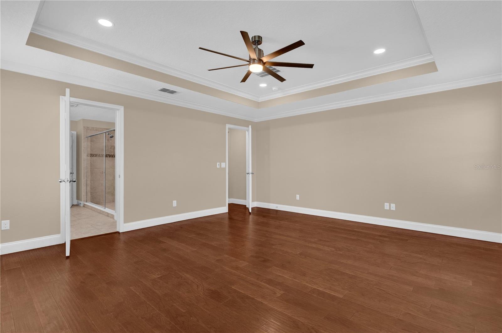 Image 46 of 65 For 8348 Vivaro Isle Way