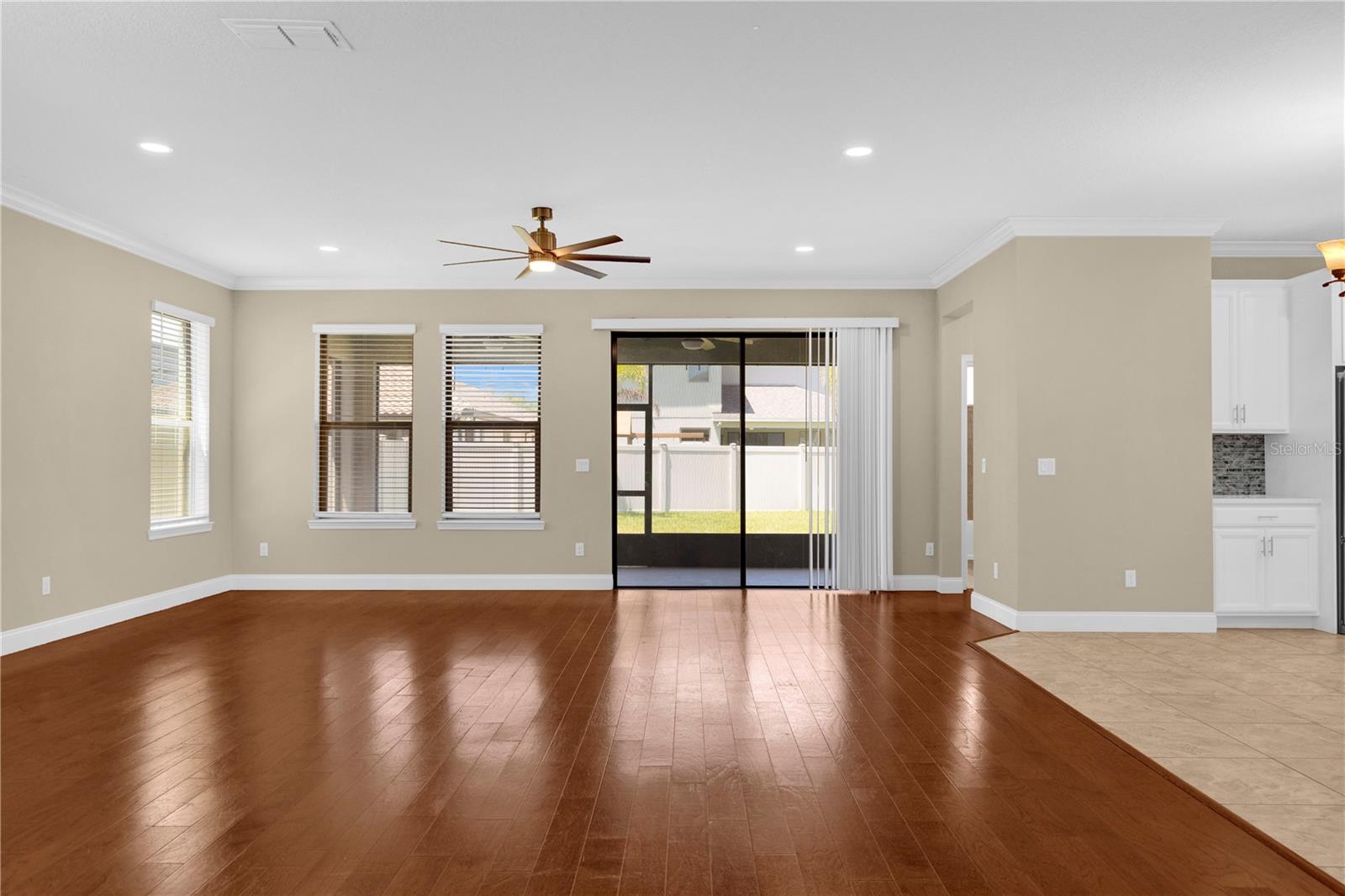 Image 55 of 65 For 8348 Vivaro Isle Way