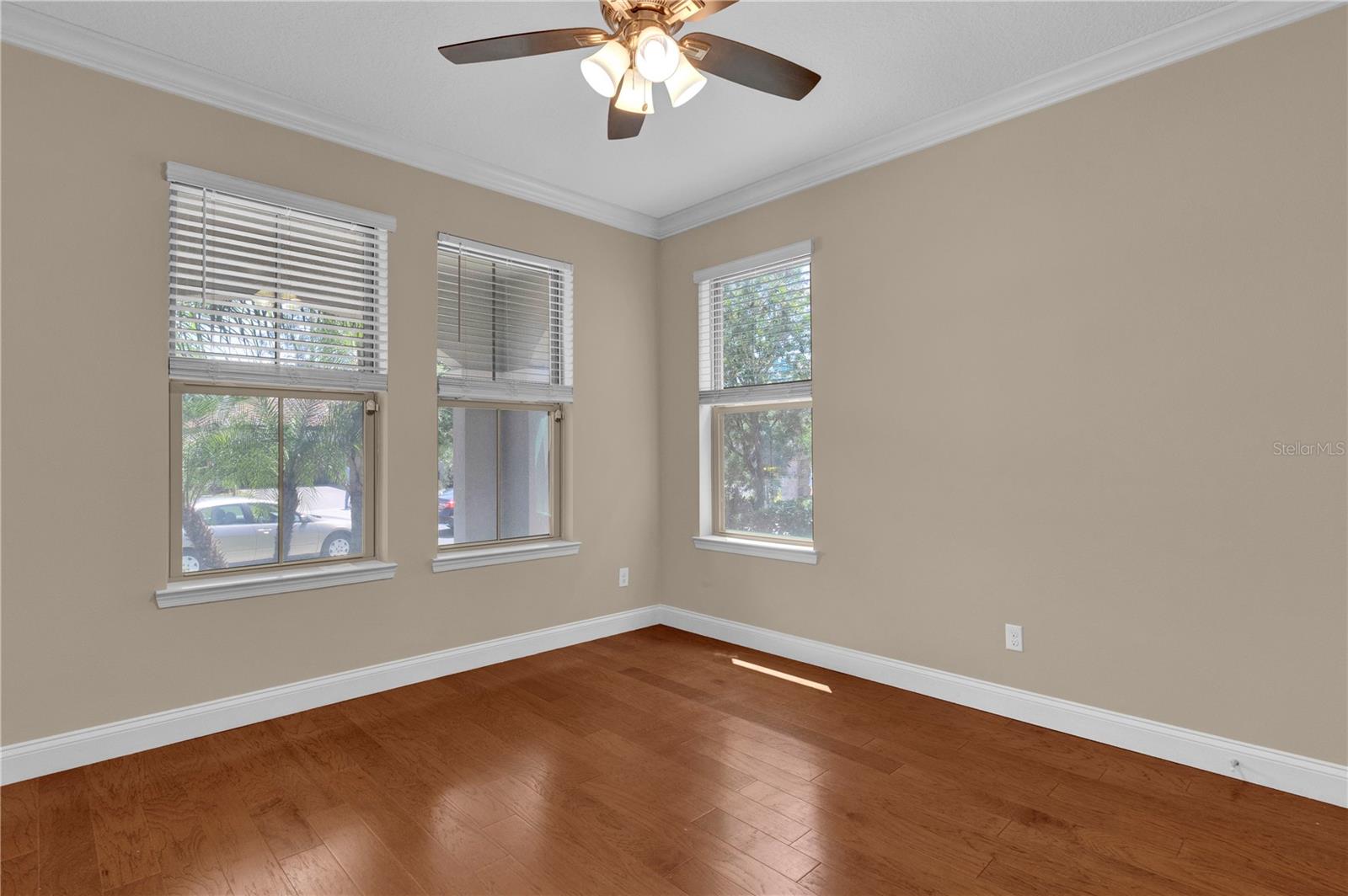 Image 9 of 65 For 8348 Vivaro Isle Way