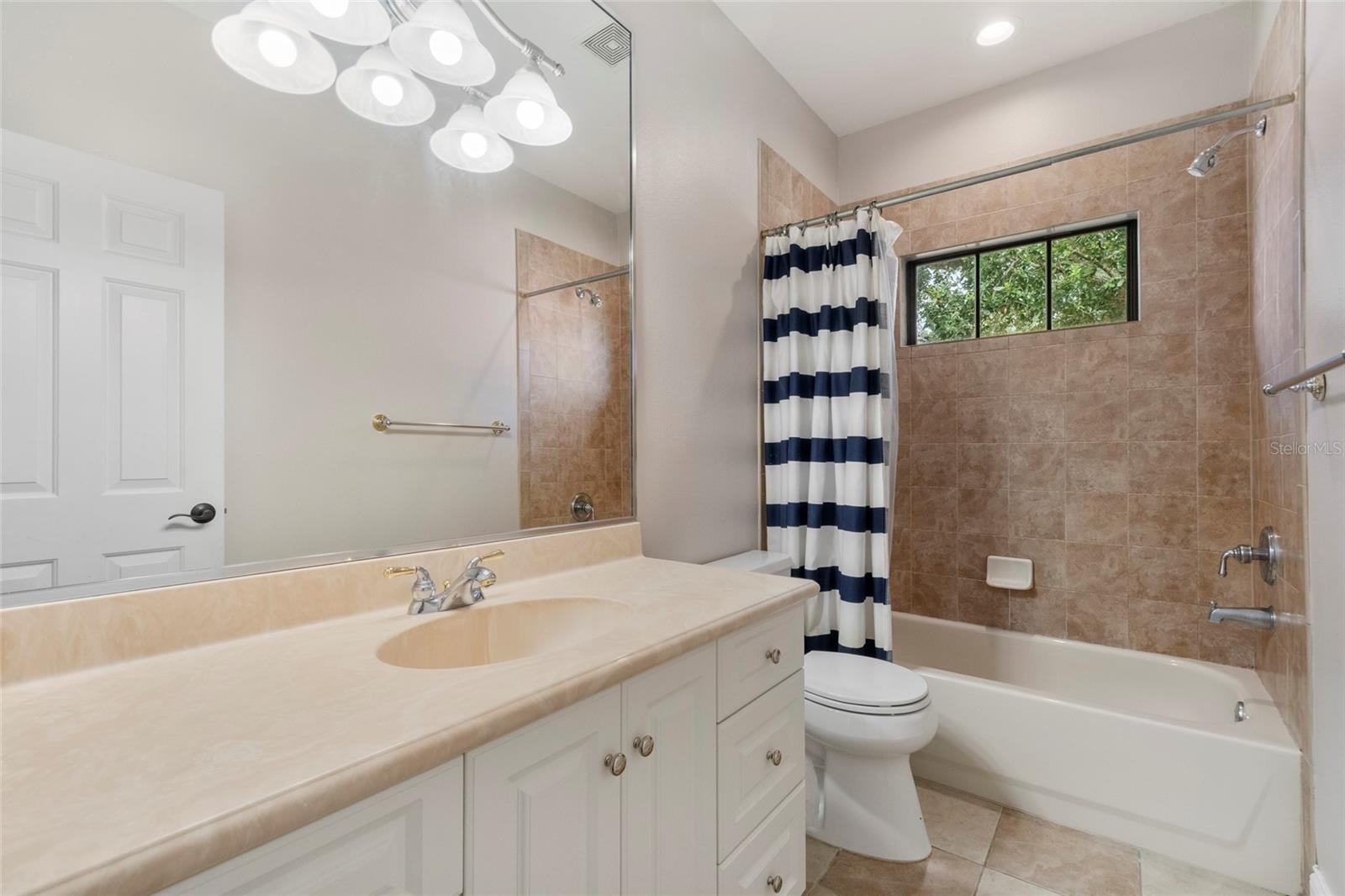 Image 67 of 91 For 6149 Blakeford Drive