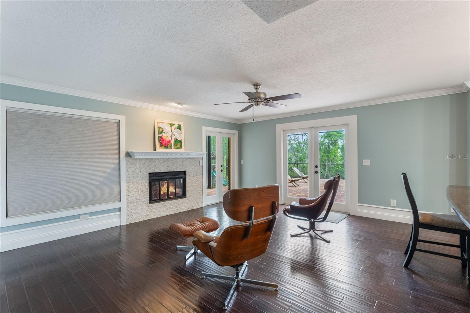 Image 12 of 63 For 120 Greentree Lane