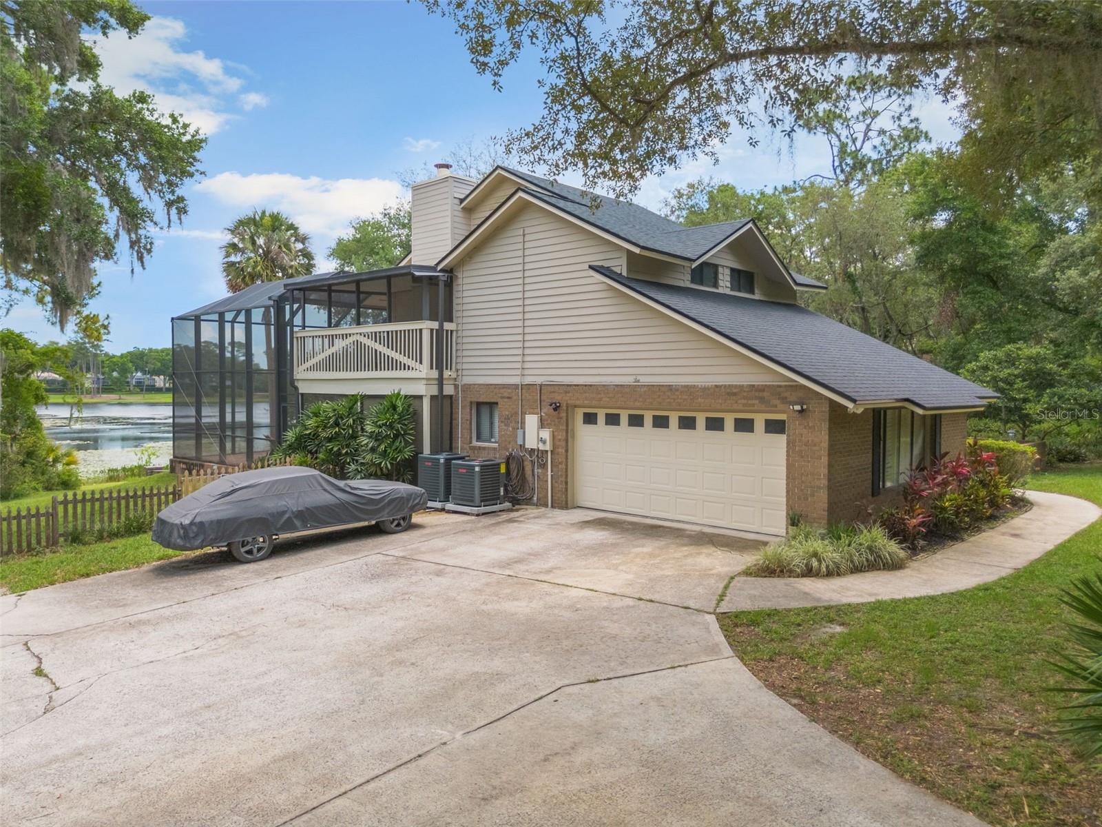 Image 37 of 63 For 120 Greentree Lane