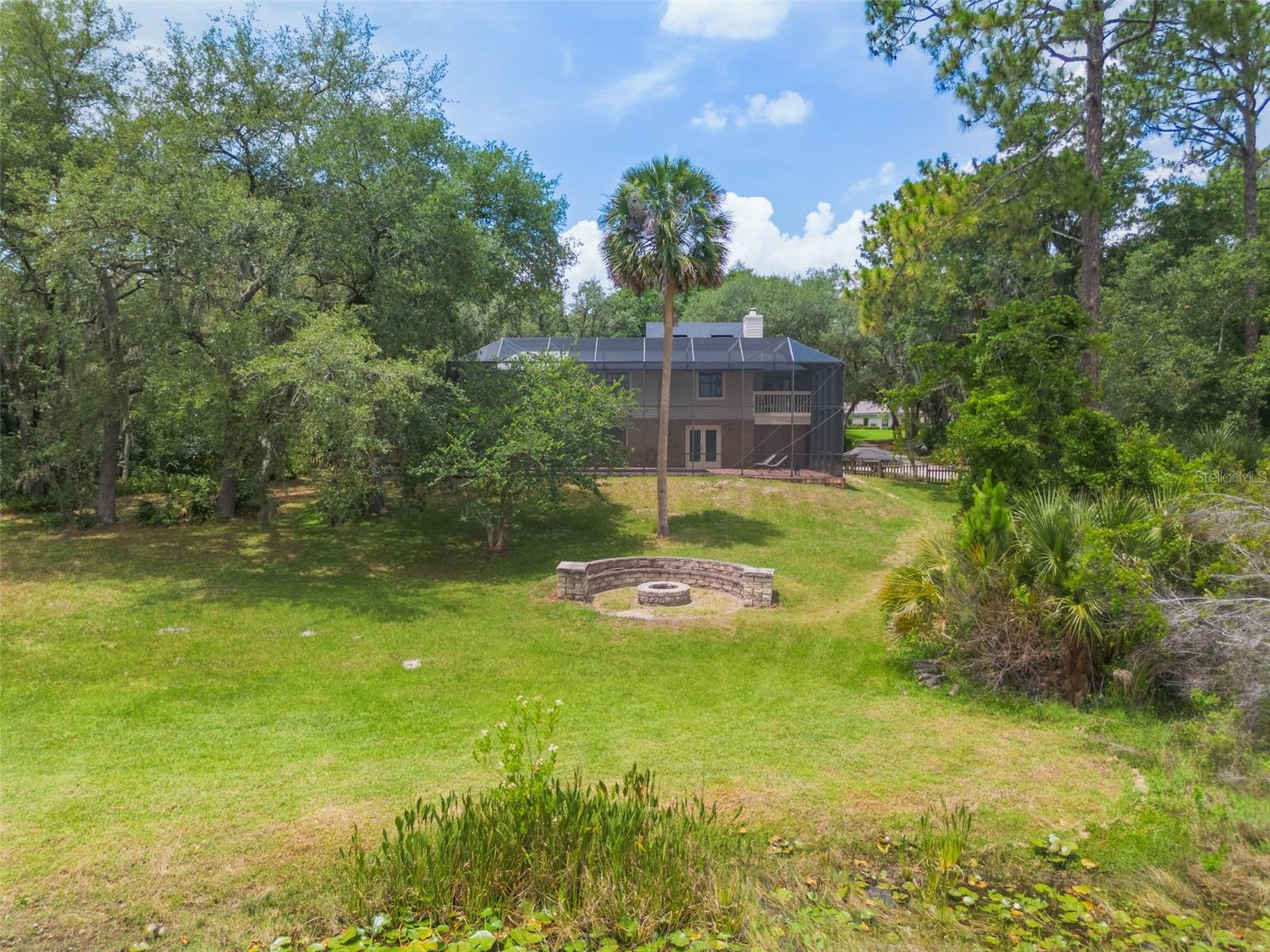Image 42 of 63 For 120 Greentree Lane