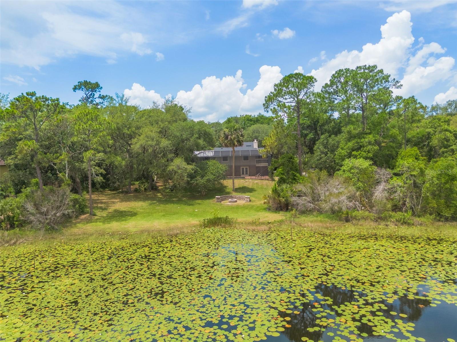 Image 43 of 63 For 120 Greentree Lane