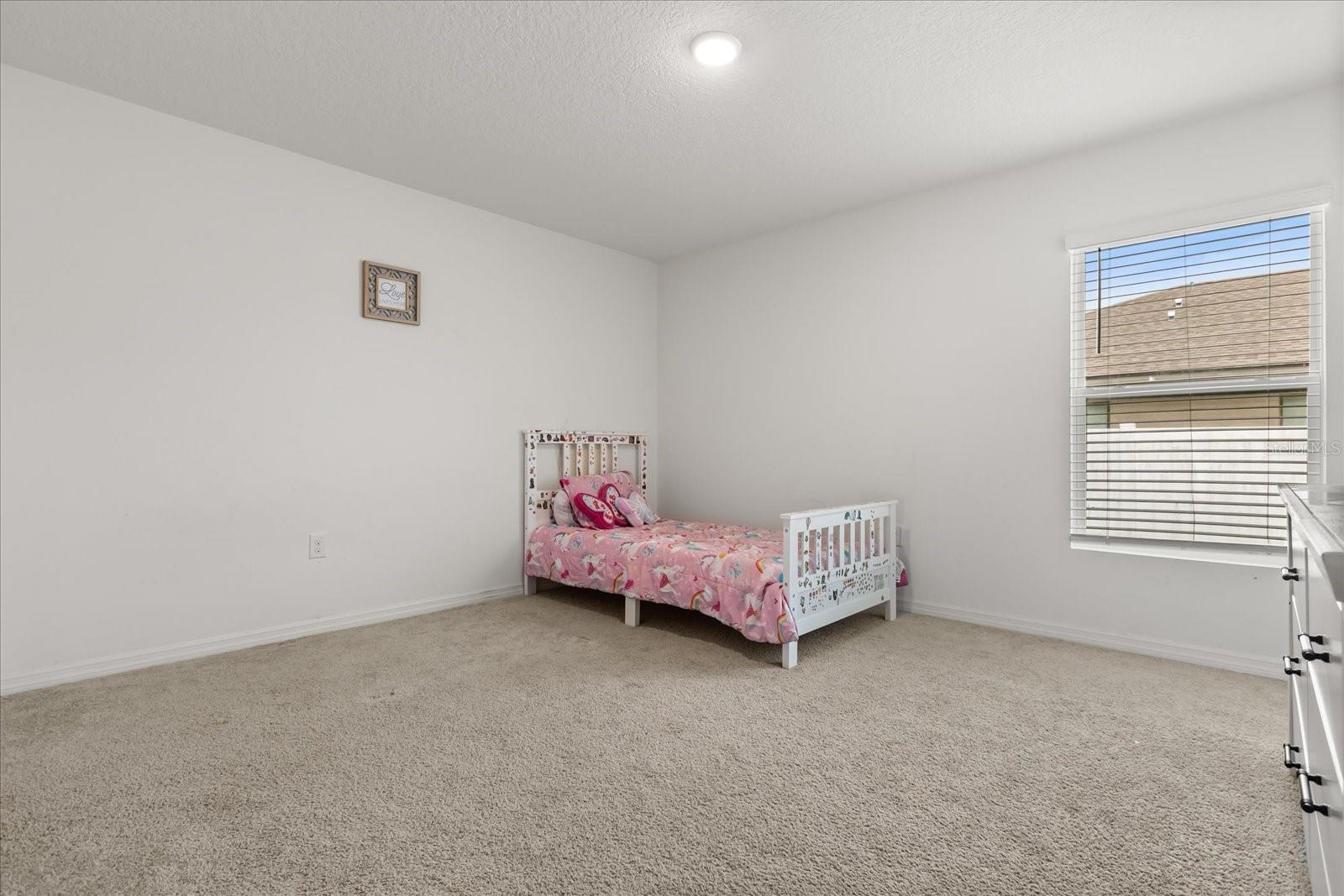 Image 15 of 23 For 391 Begonia Court