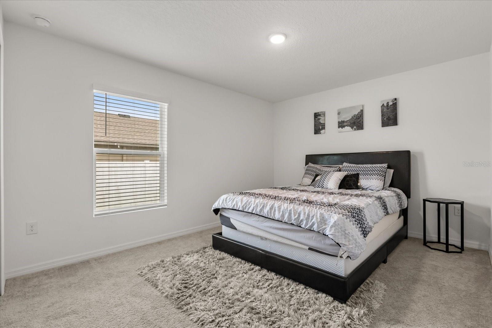 Image 18 of 23 For 391 Begonia Court