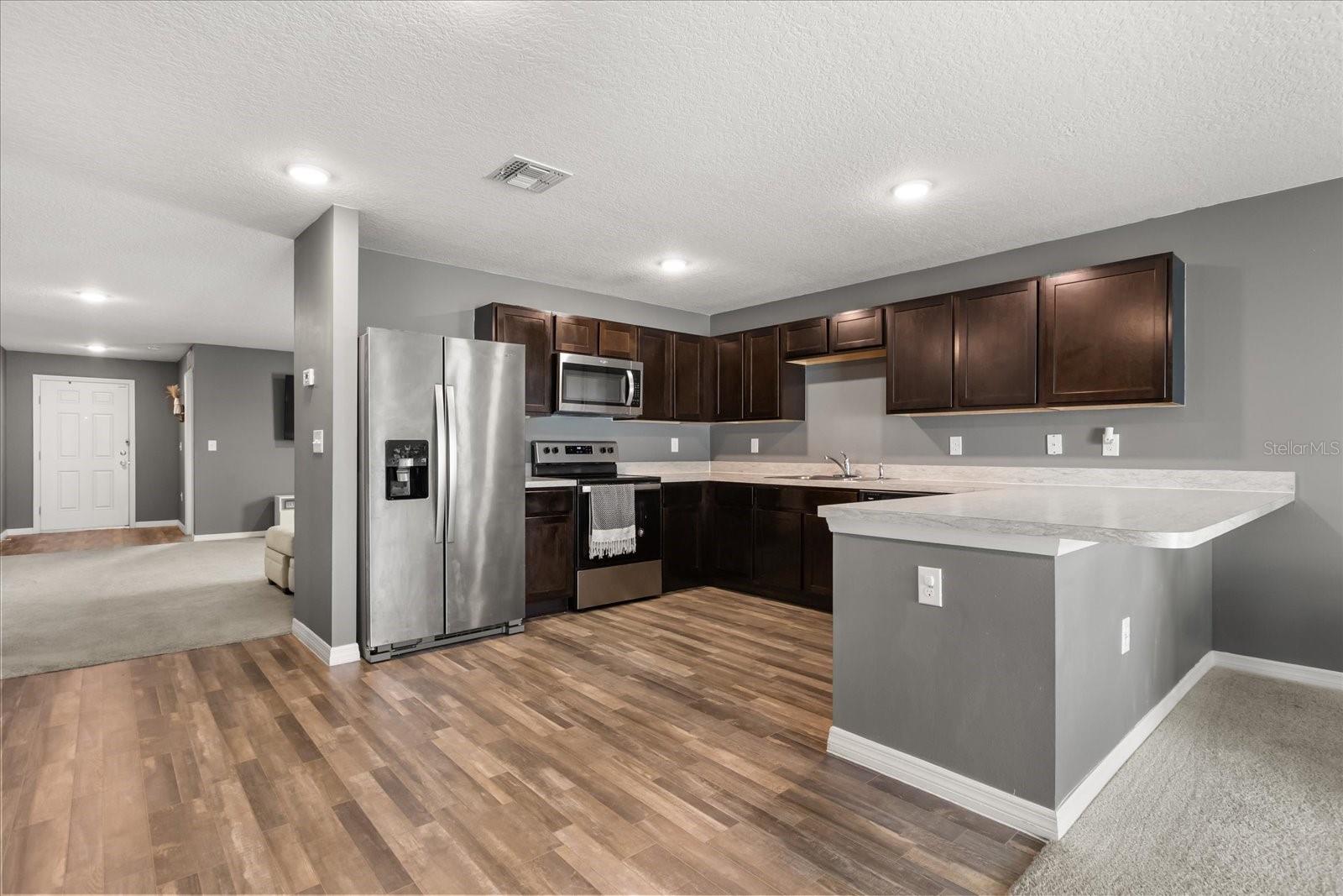 Image 2 of 23 For 391 Begonia Court