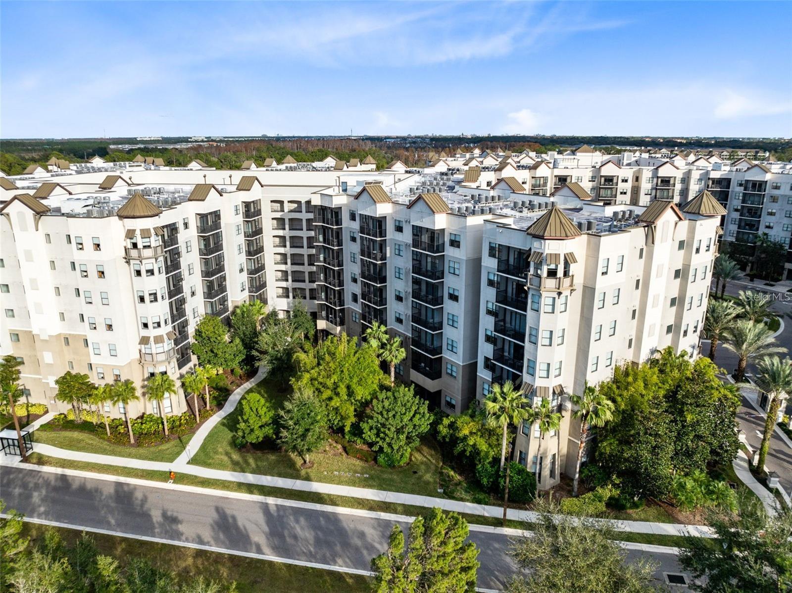 Image 13 of 27 For 14501 Grove Resort Avenue 2541