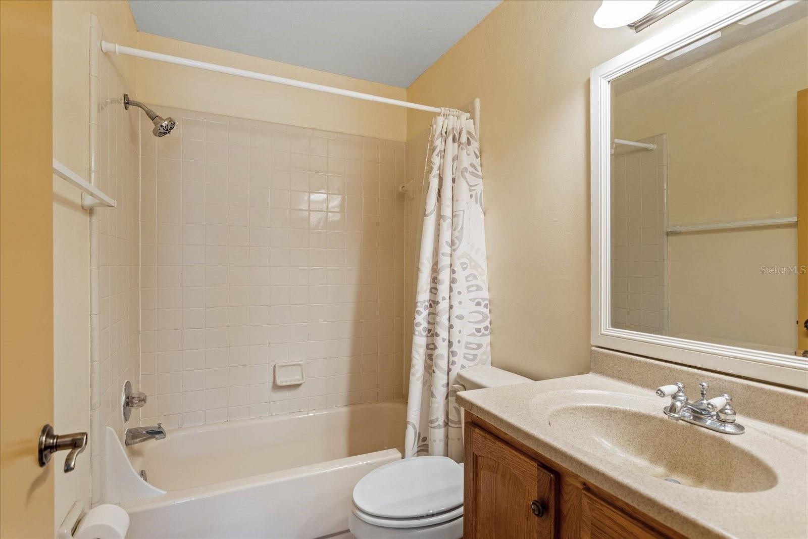 Image 14 of 24 For 2930 Semoran Boulevard 408