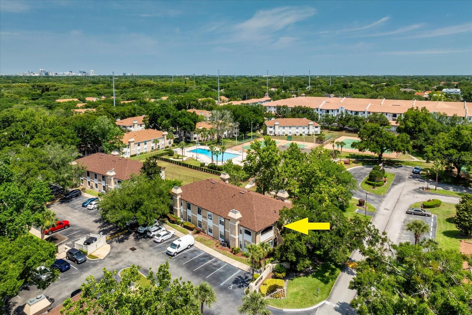 Image 2 of 24 For 2930 Semoran Boulevard 408