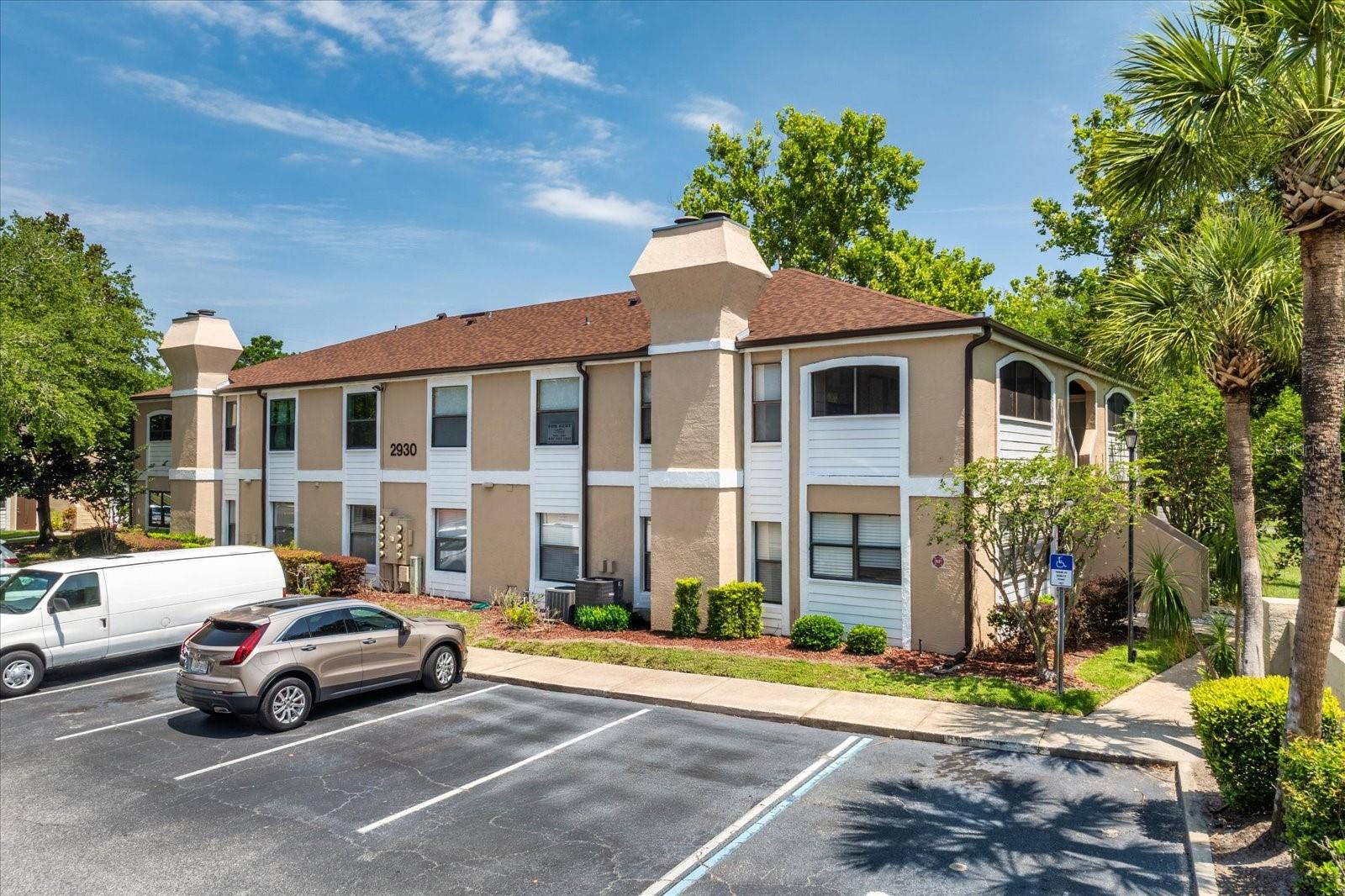 Image 3 of 24 For 2930 Semoran Boulevard 408