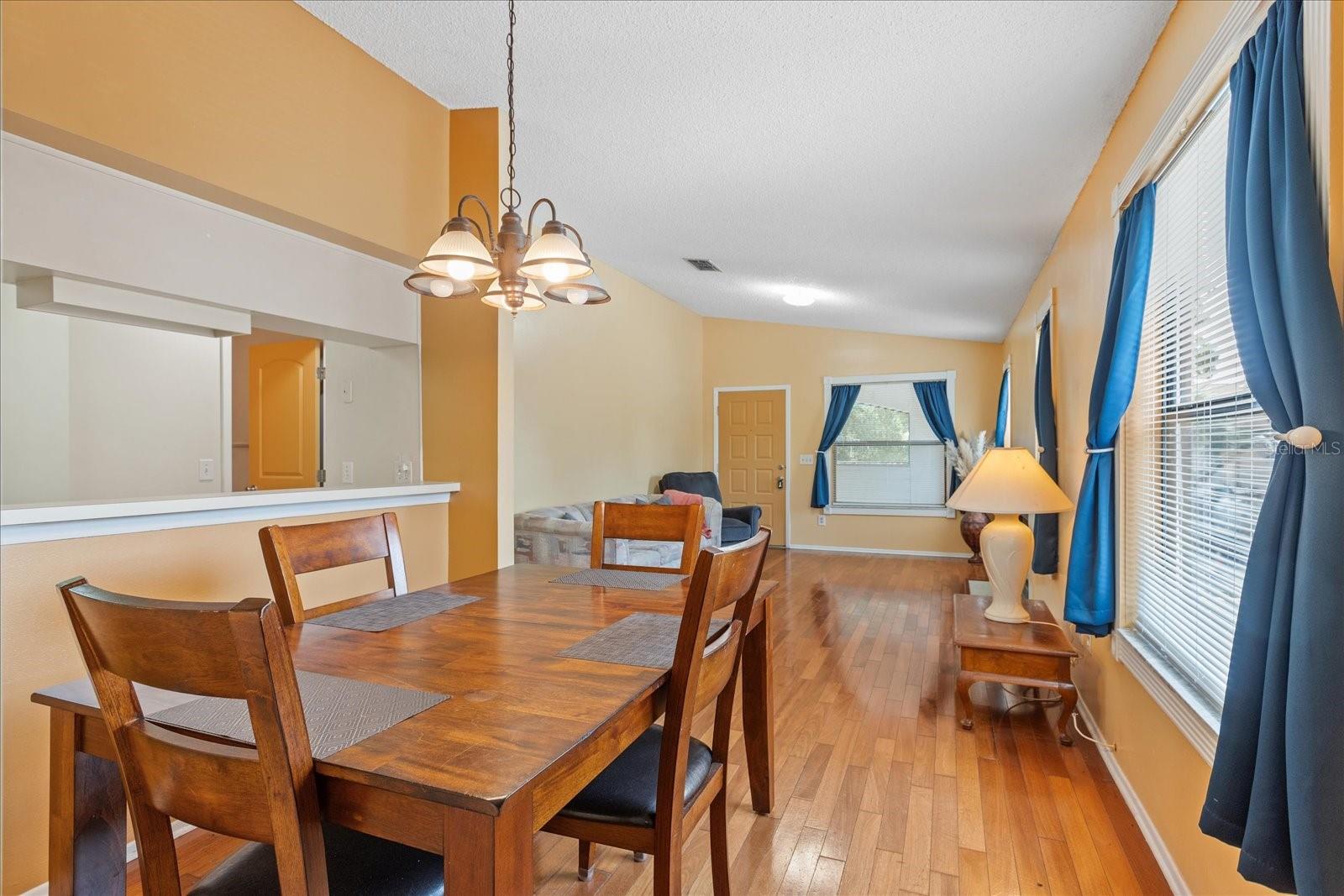 Image 8 of 24 For 2930 Semoran Boulevard 408