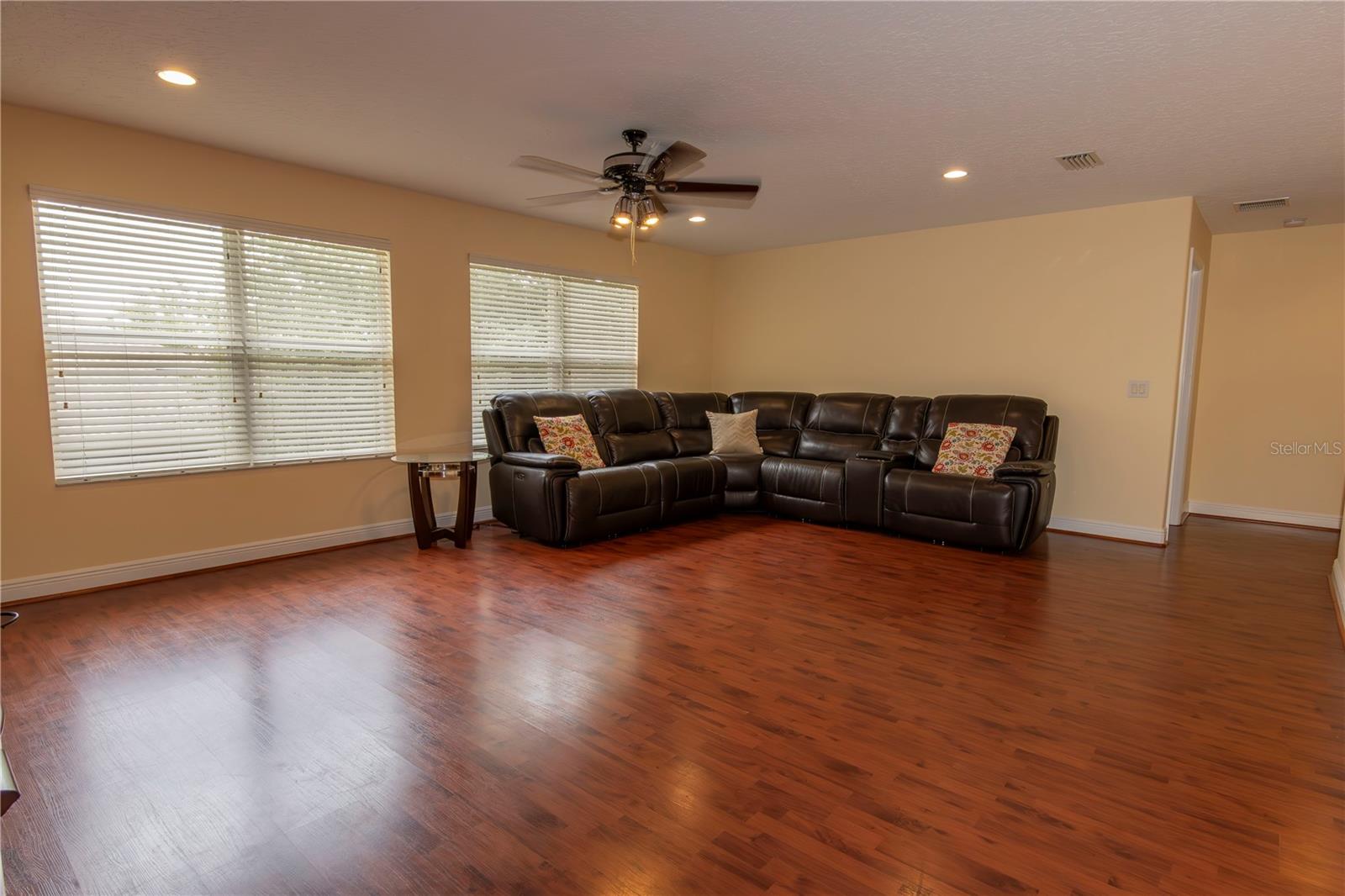 Image 22 of 46 For 15313 Hayworth Drive