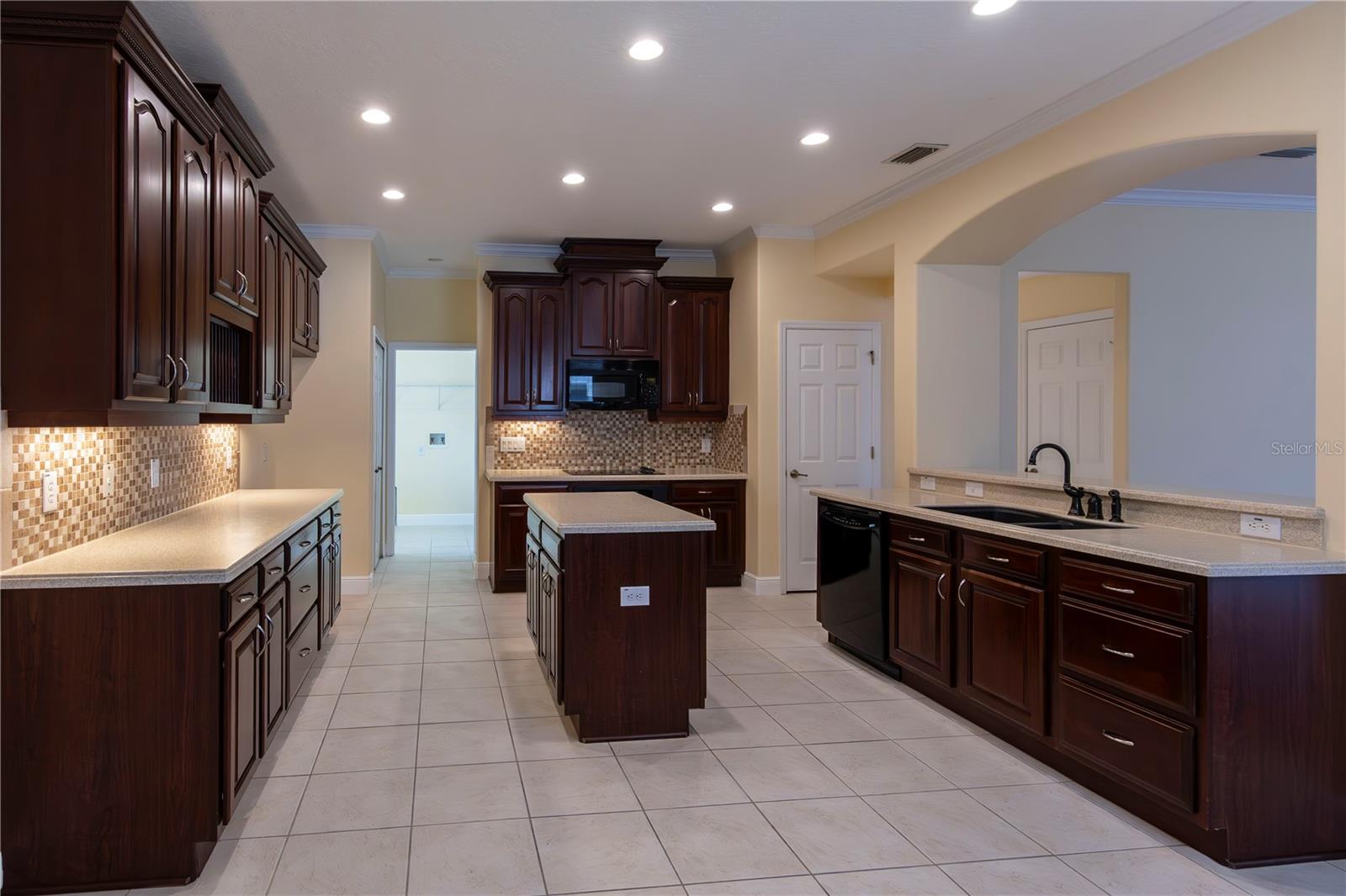 Image 9 of 46 For 15313 Hayworth Drive