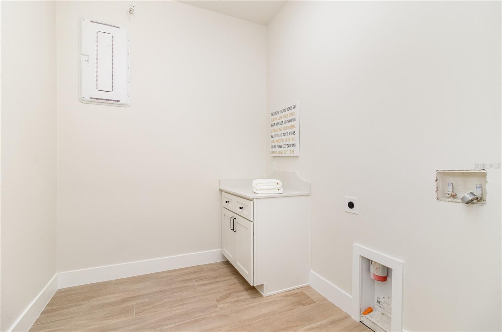 Image 21 of 33 For 508 Topsail Drive
