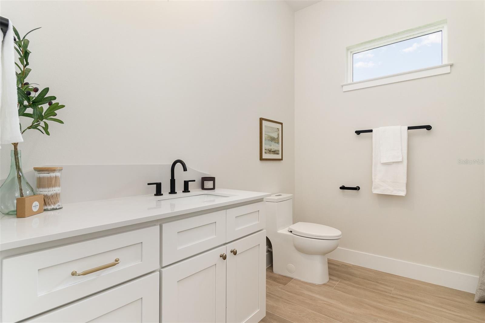 Image 22 of 33 For 508 Topsail Drive