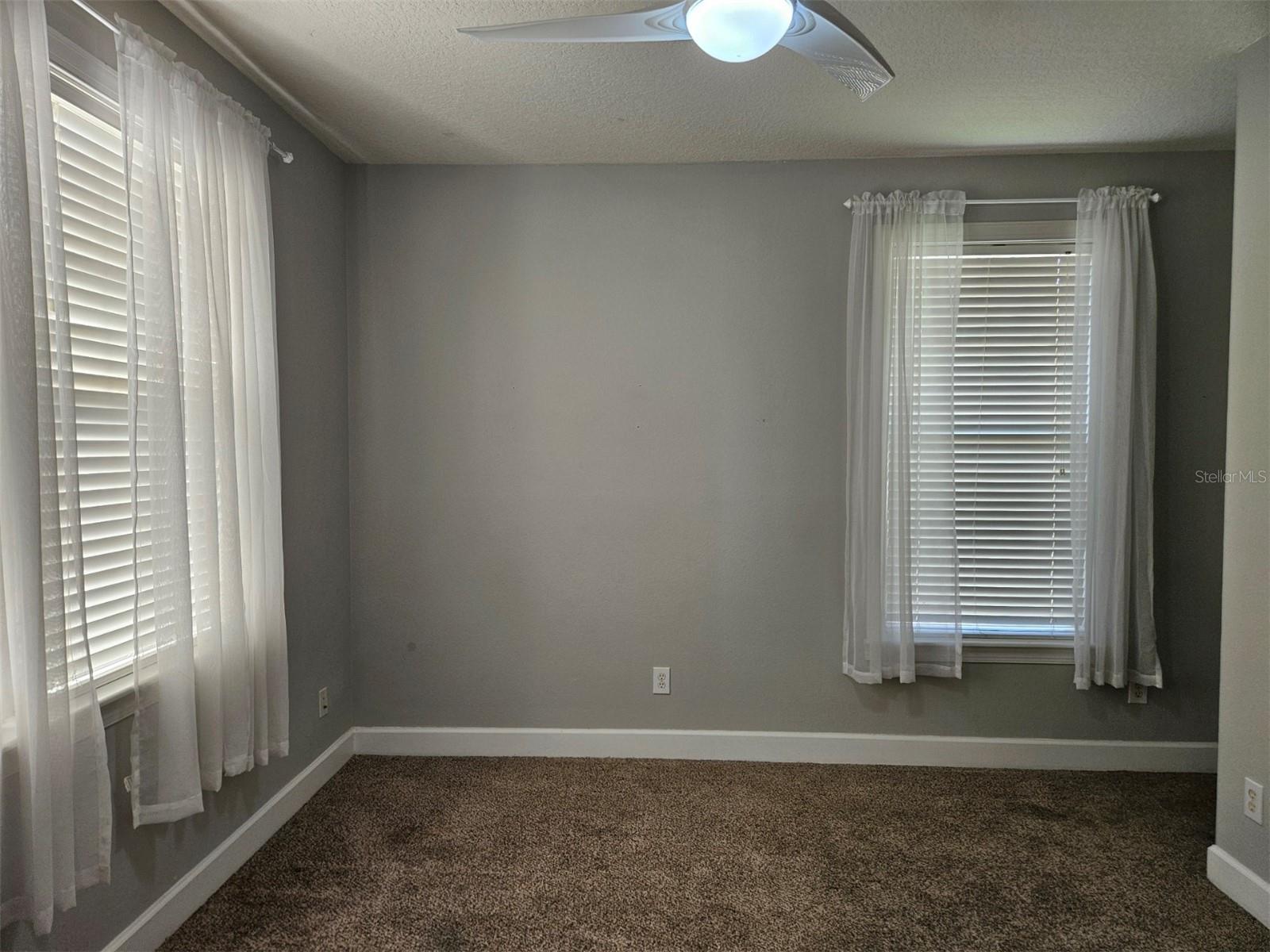 Listing photo id 30 for 1414 Stickley Avenue