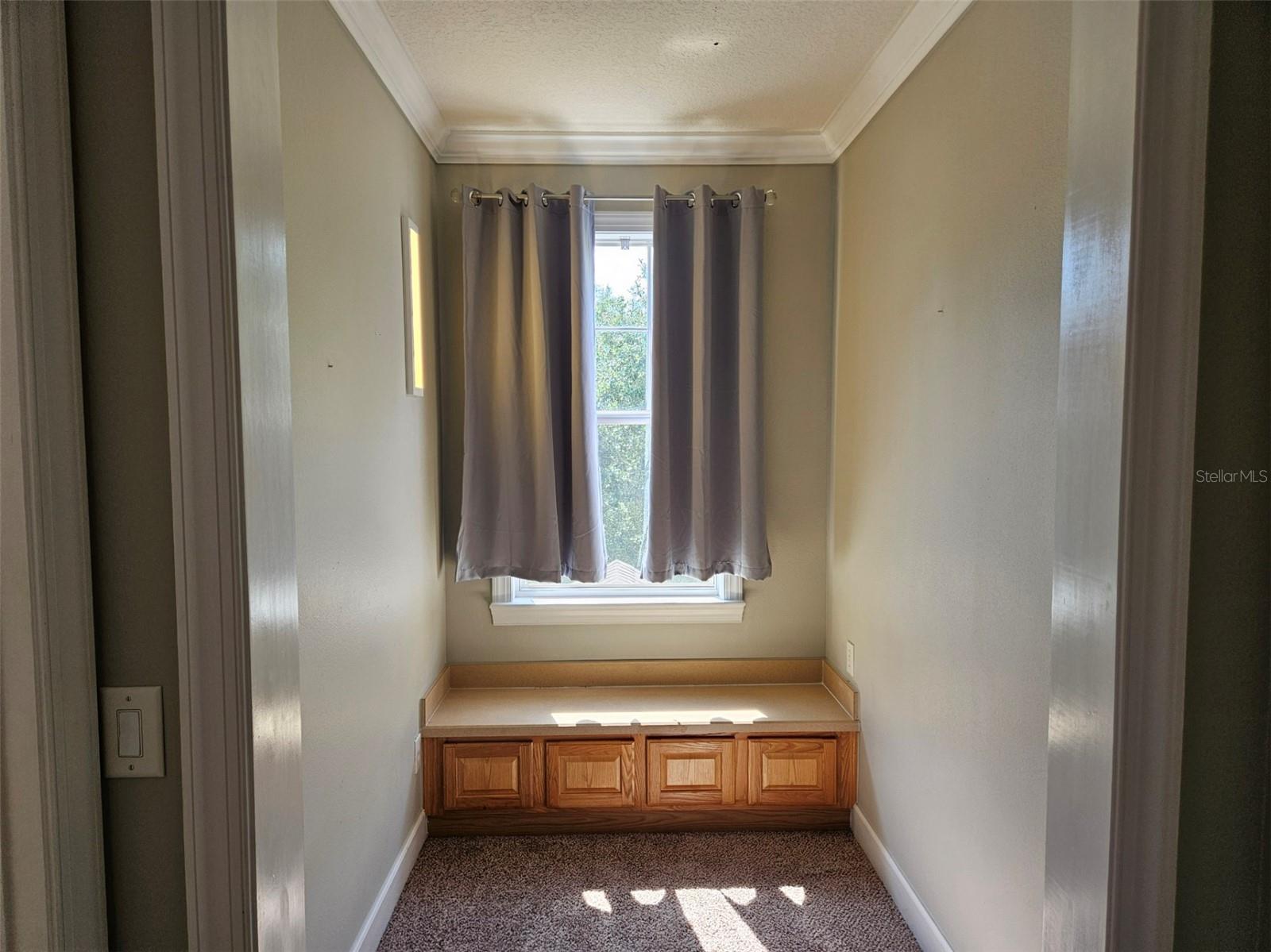 Listing photo id 36 for 1414 Stickley Avenue