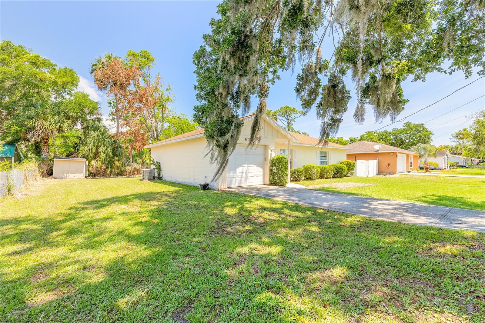 Image 2 of 28 For 620 Unabelle Avenue