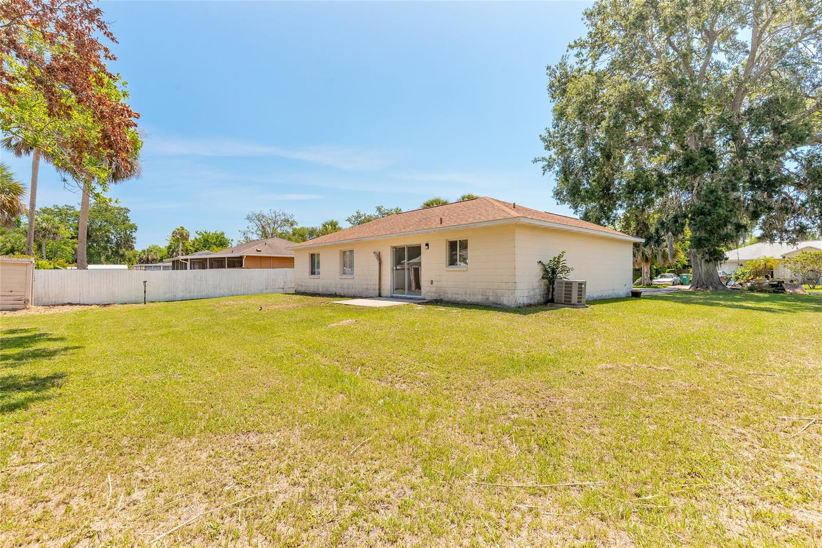 Image 22 of 28 For 620 Unabelle Avenue