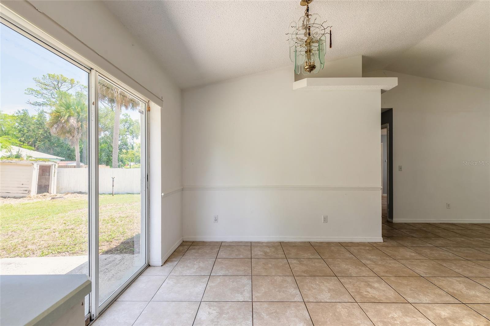 Image 8 of 28 For 620 Unabelle Avenue
