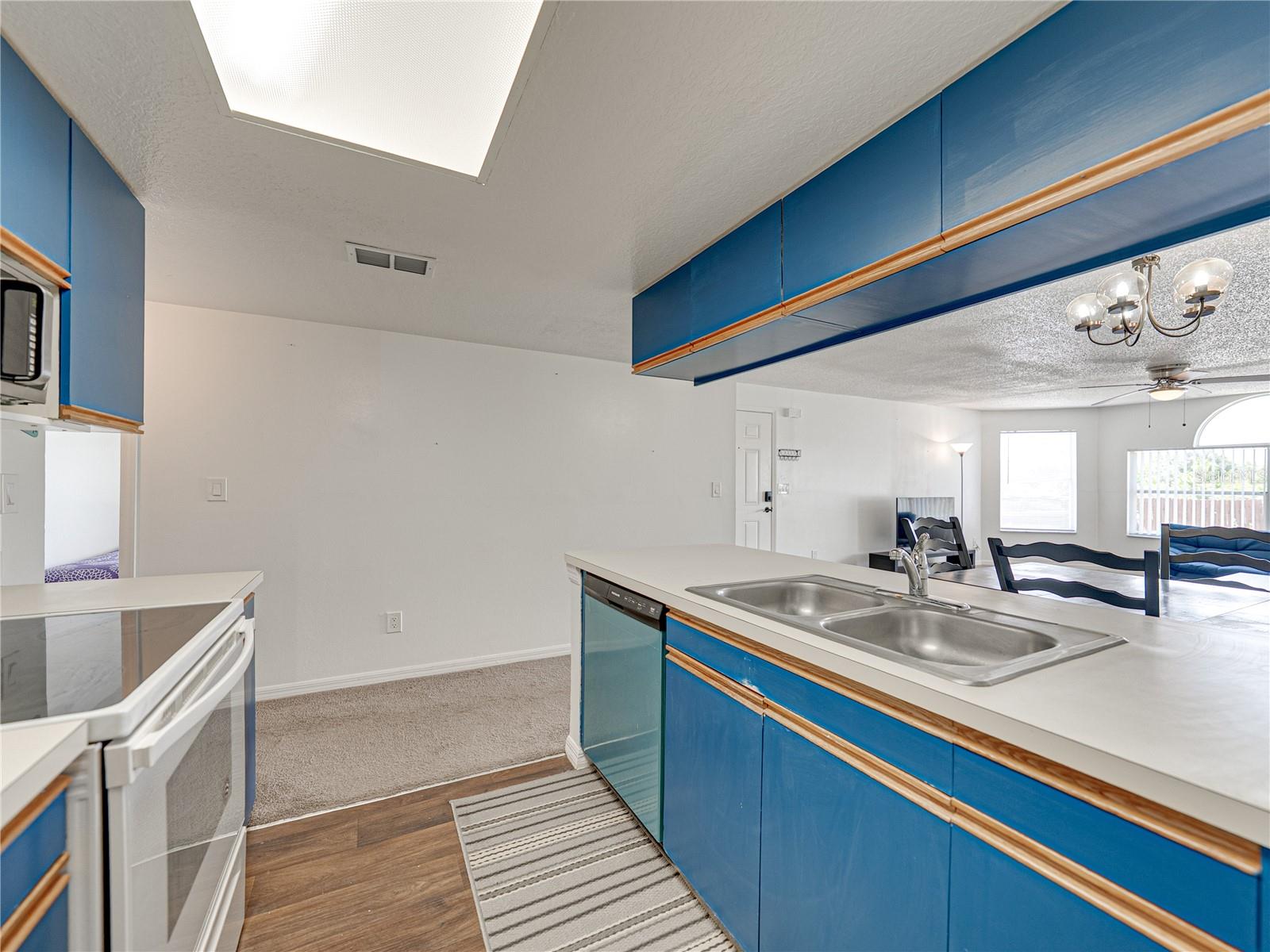 Image 21 of 54 For 2729 Poinciana Boulevard 125