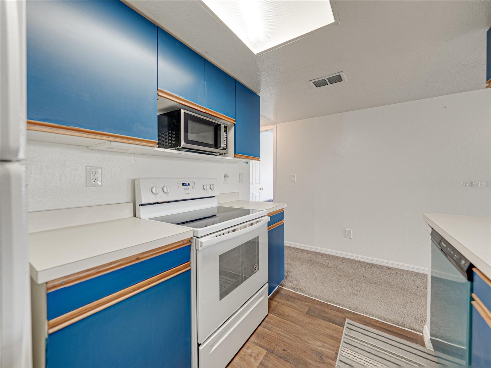 Image 22 of 54 For 2729 Poinciana Boulevard 125