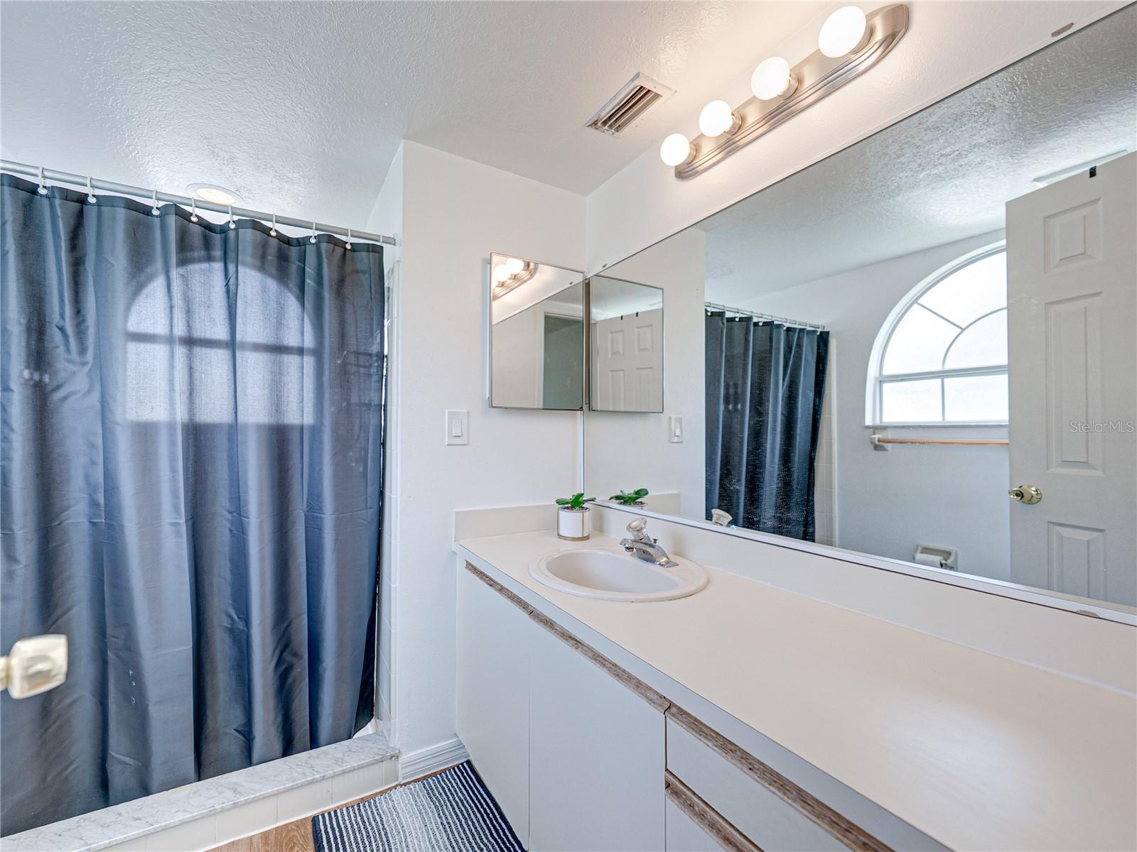 Image 33 of 54 For 2729 Poinciana Boulevard 125