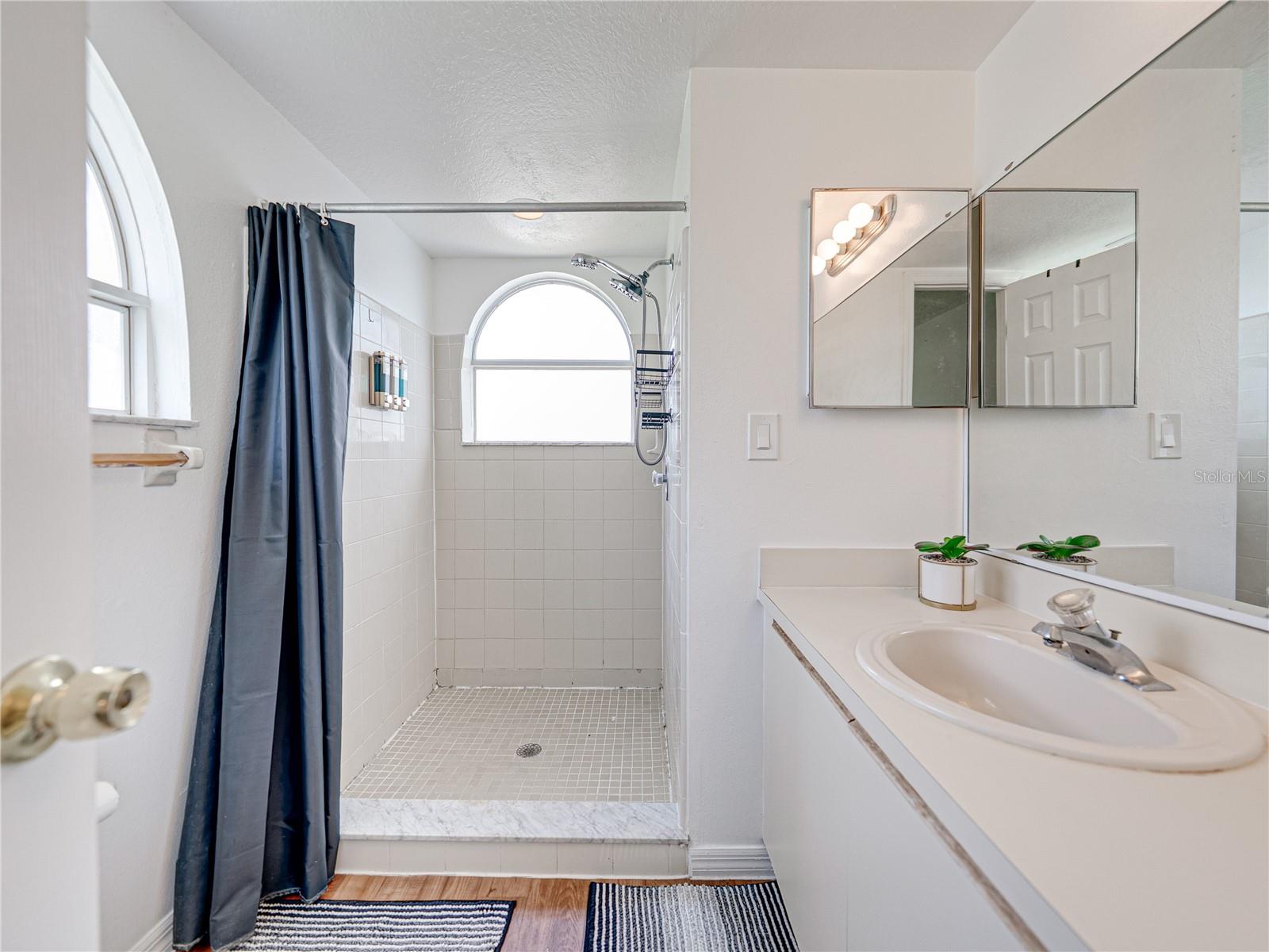 Image 34 of 54 For 2729 Poinciana Boulevard 125