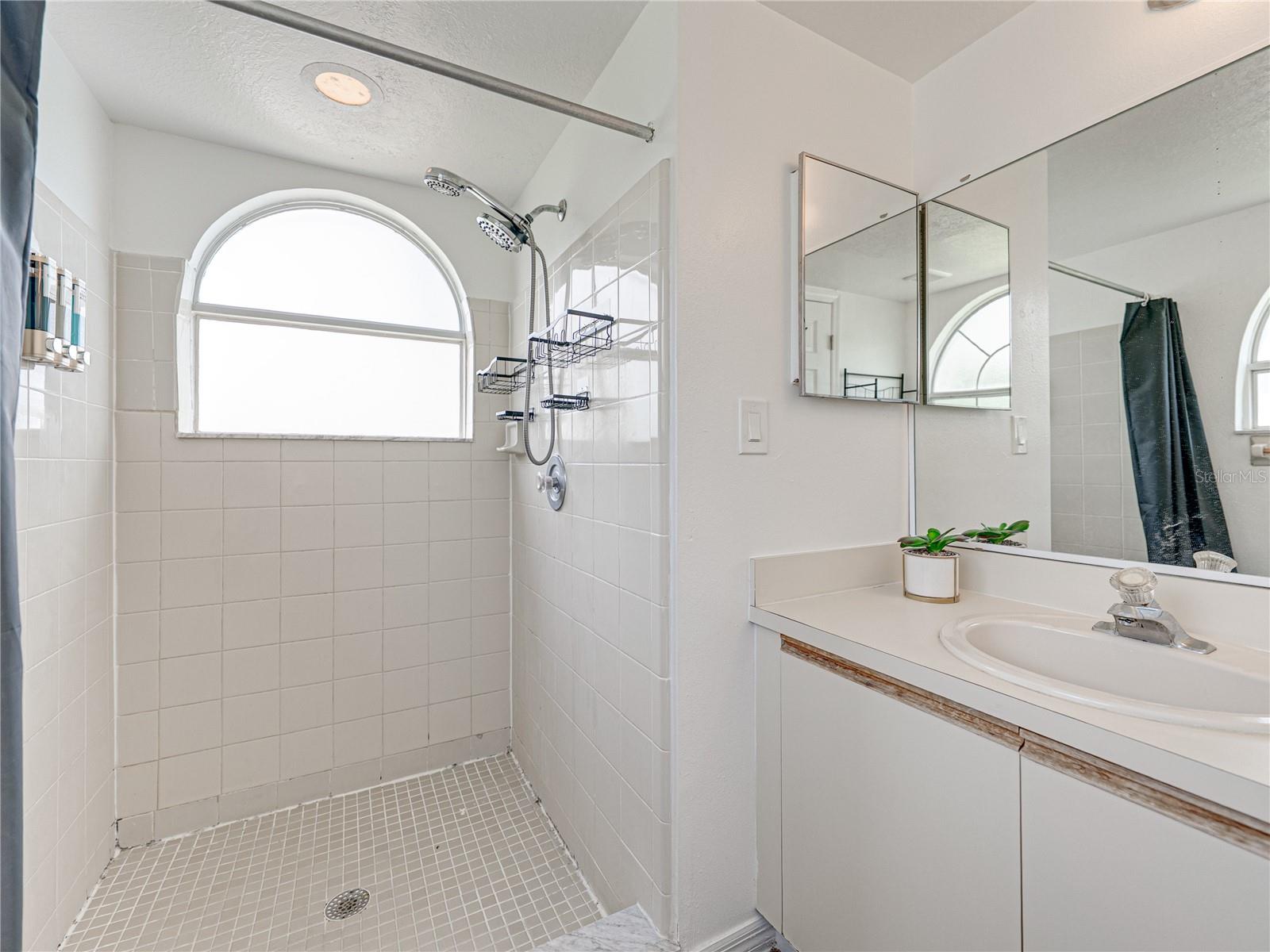 Image 35 of 54 For 2729 Poinciana Boulevard 125