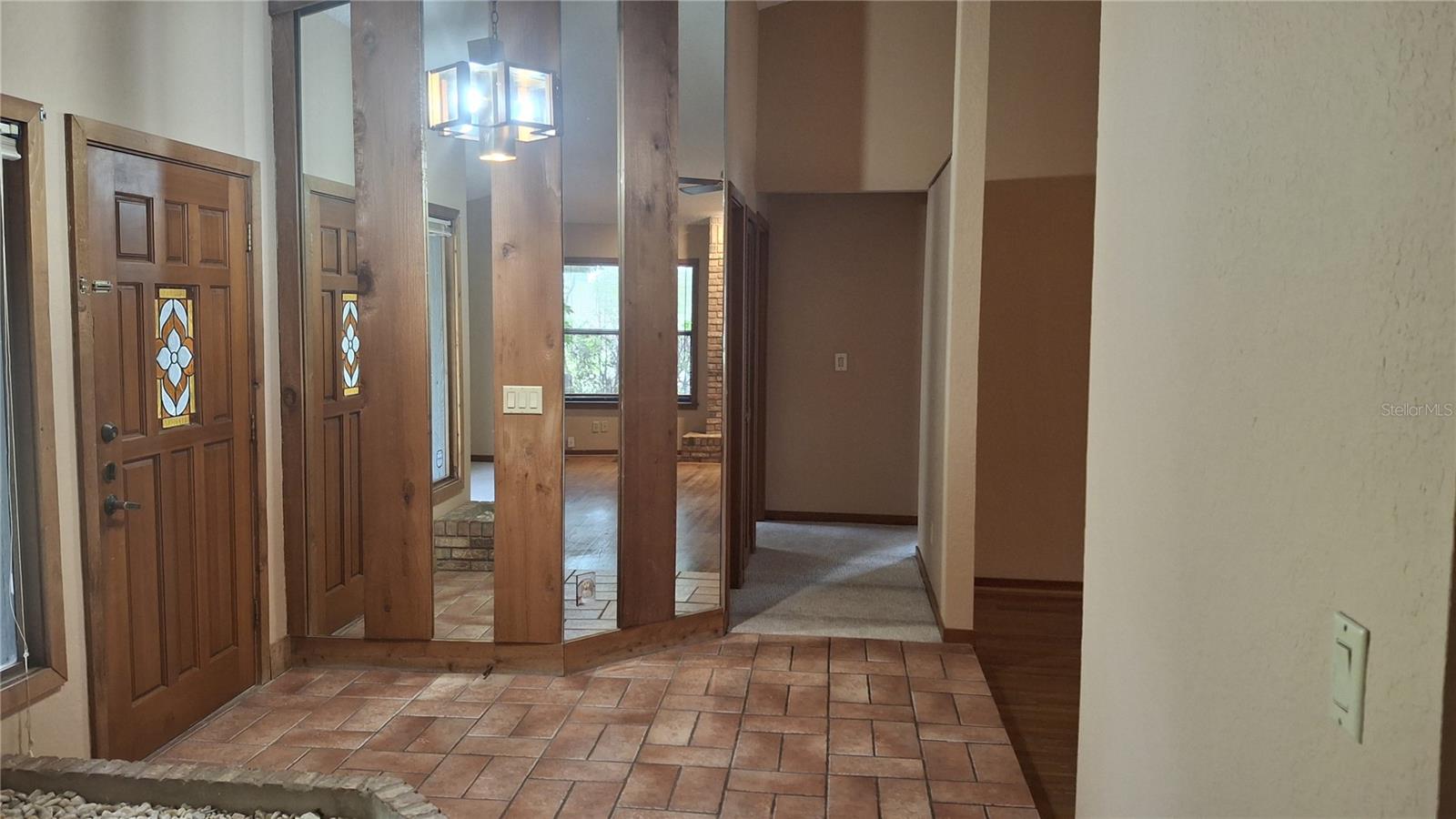 Image 7 of 31 For 900 Red Fox Road