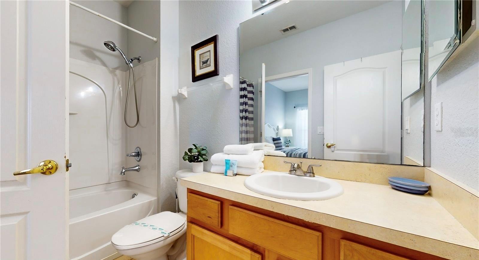 Image 17 of 32 For 2411 Caravelle Circle