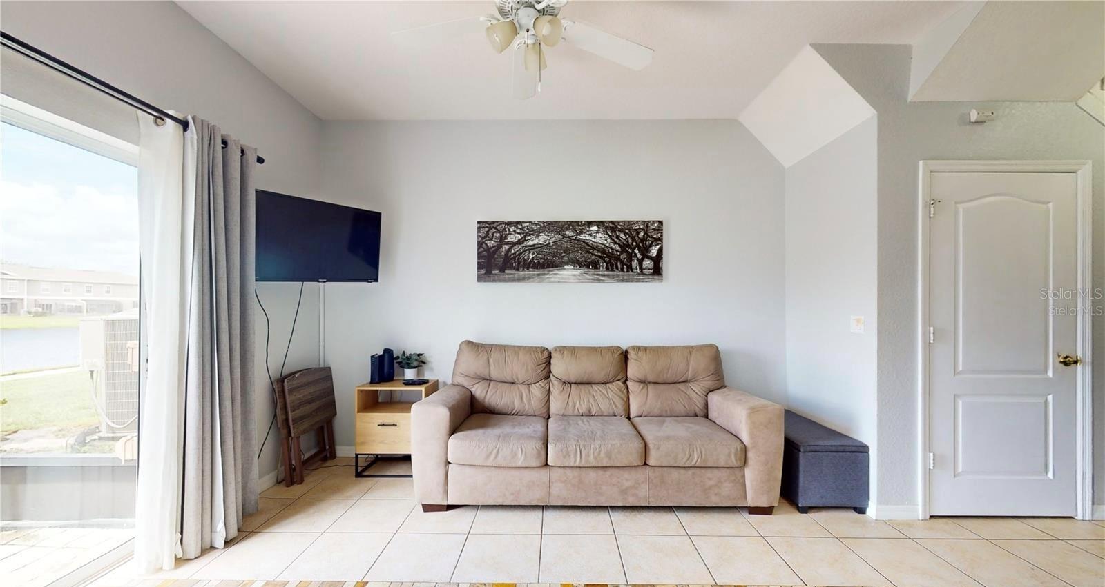 Image 3 of 32 For 2411 Caravelle Circle