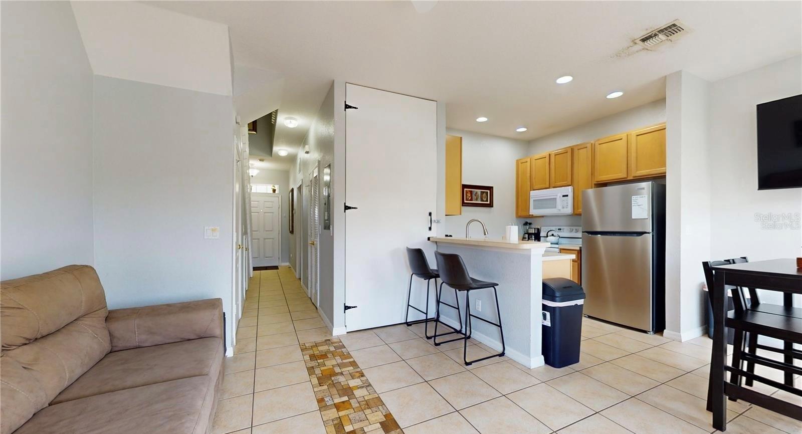 Image 4 of 32 For 2411 Caravelle Circle