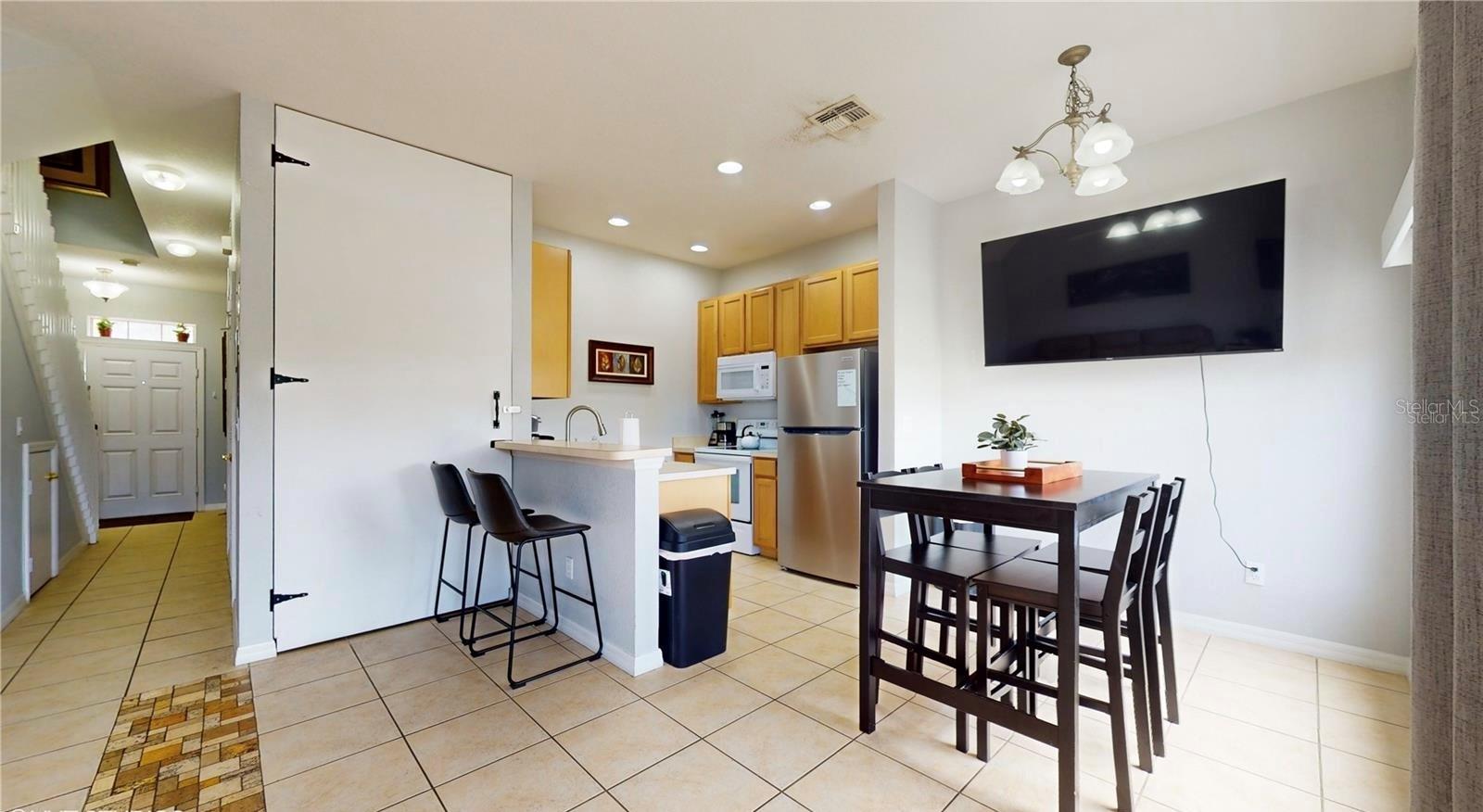 Image 6 of 32 For 2411 Caravelle Circle