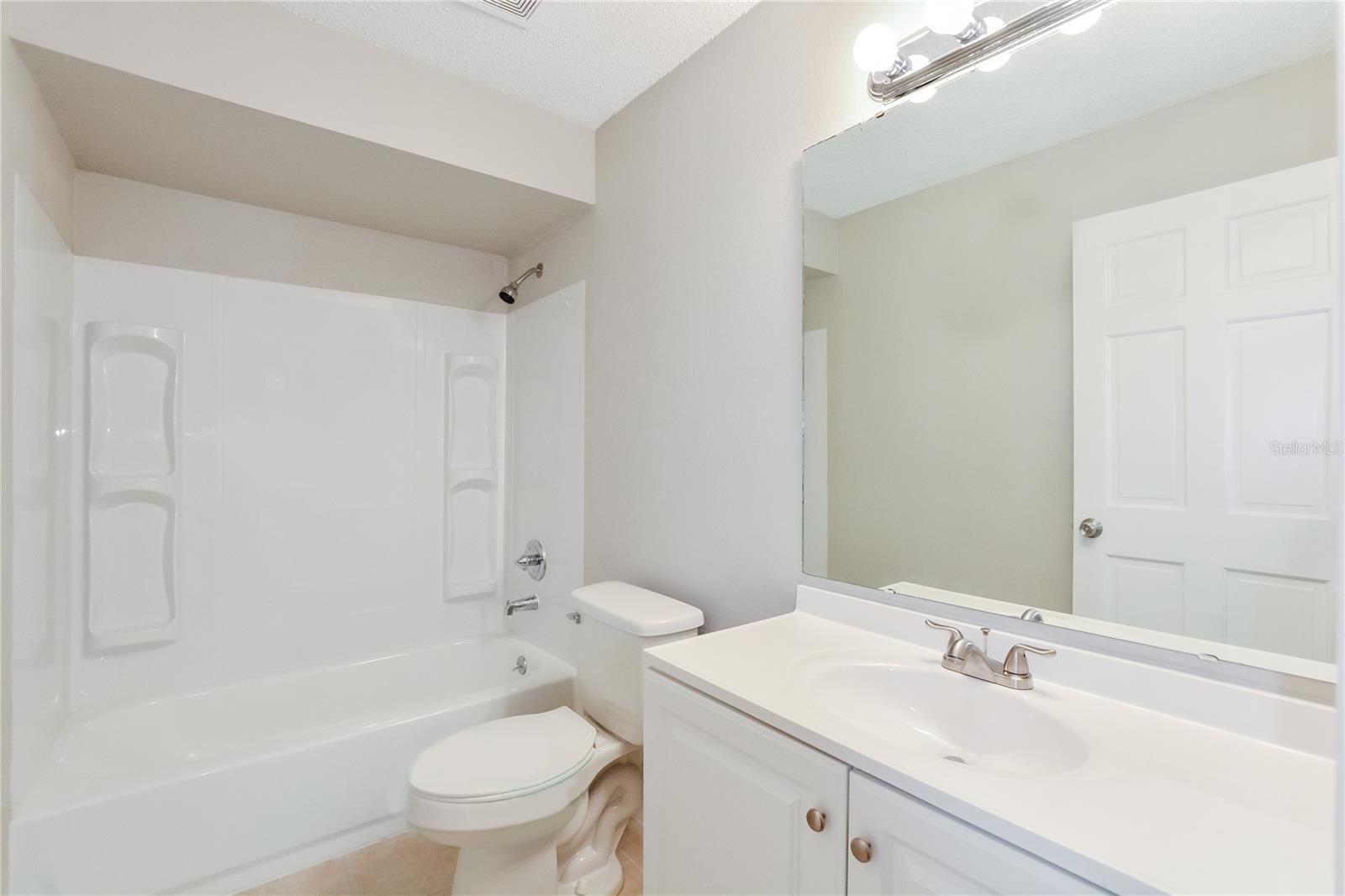 Image 15 of 16 For 1312 Seagate Drive