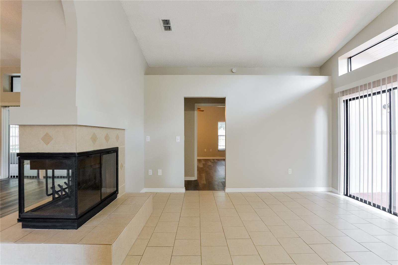 Image 6 of 16 For 1312 Seagate Drive