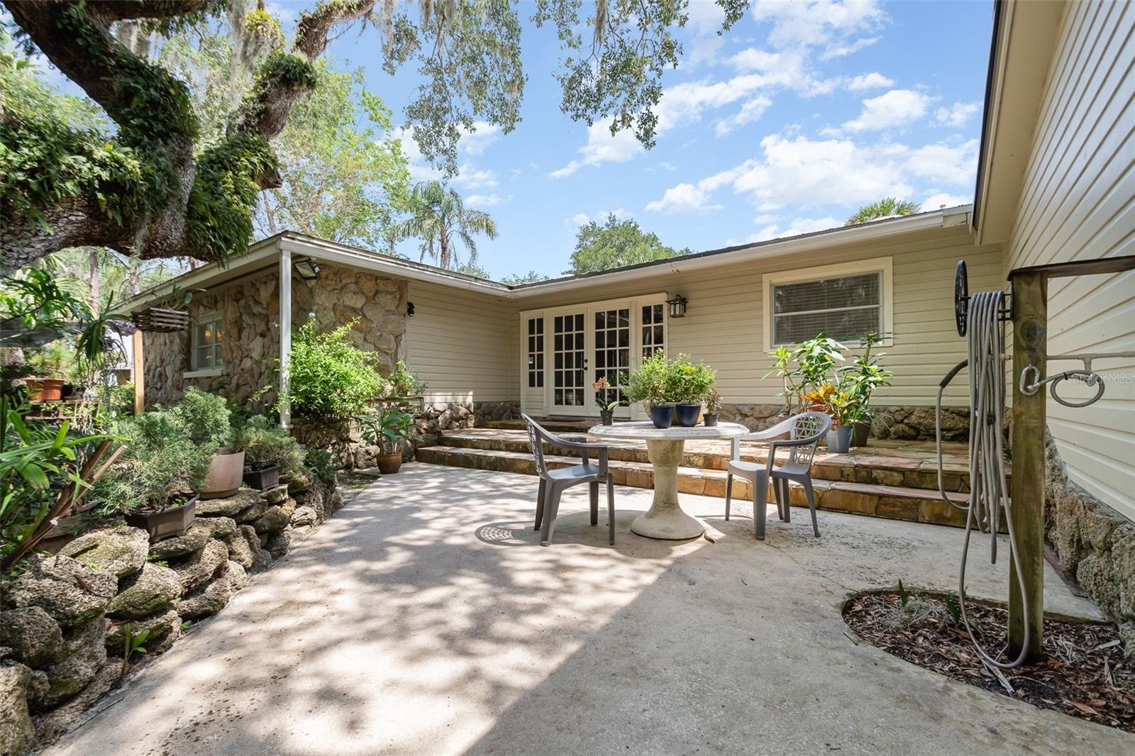Image 6 of 35 For 2518 Fort Lane Road