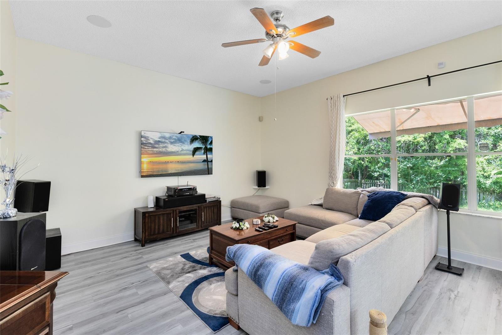 Image 5 of 29 For 10743 Fairhaven Way
